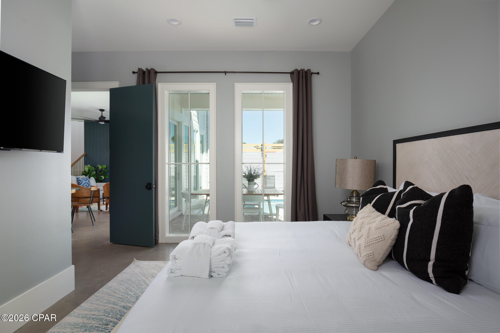 Listing photo id 9 for 228 George C Wallace Boulevard