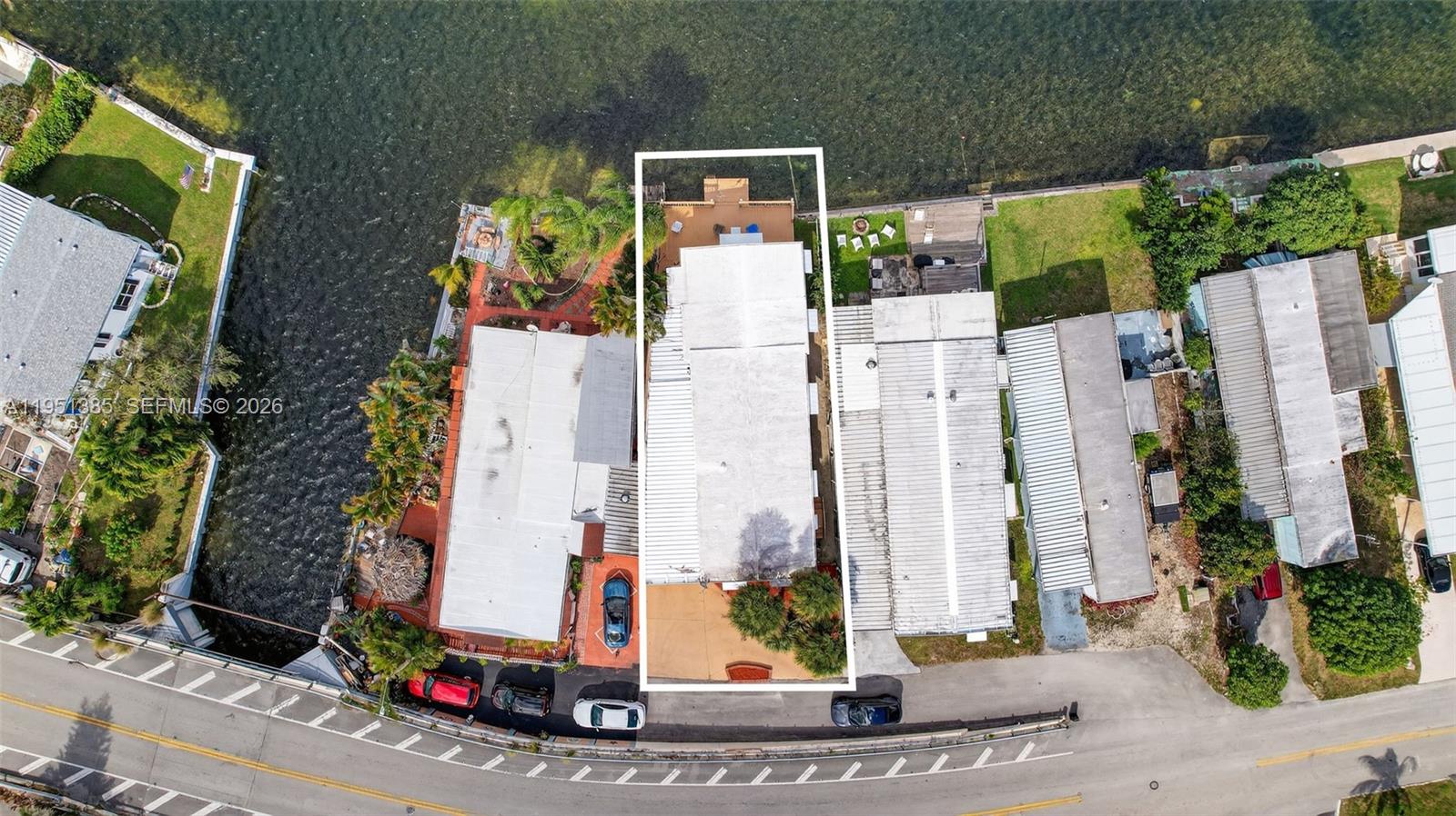 Homes for sale in Dania Beach, FL | 3033 Lakeshore Dr, Dania Beach, FL 33312 | MLS# A11951385