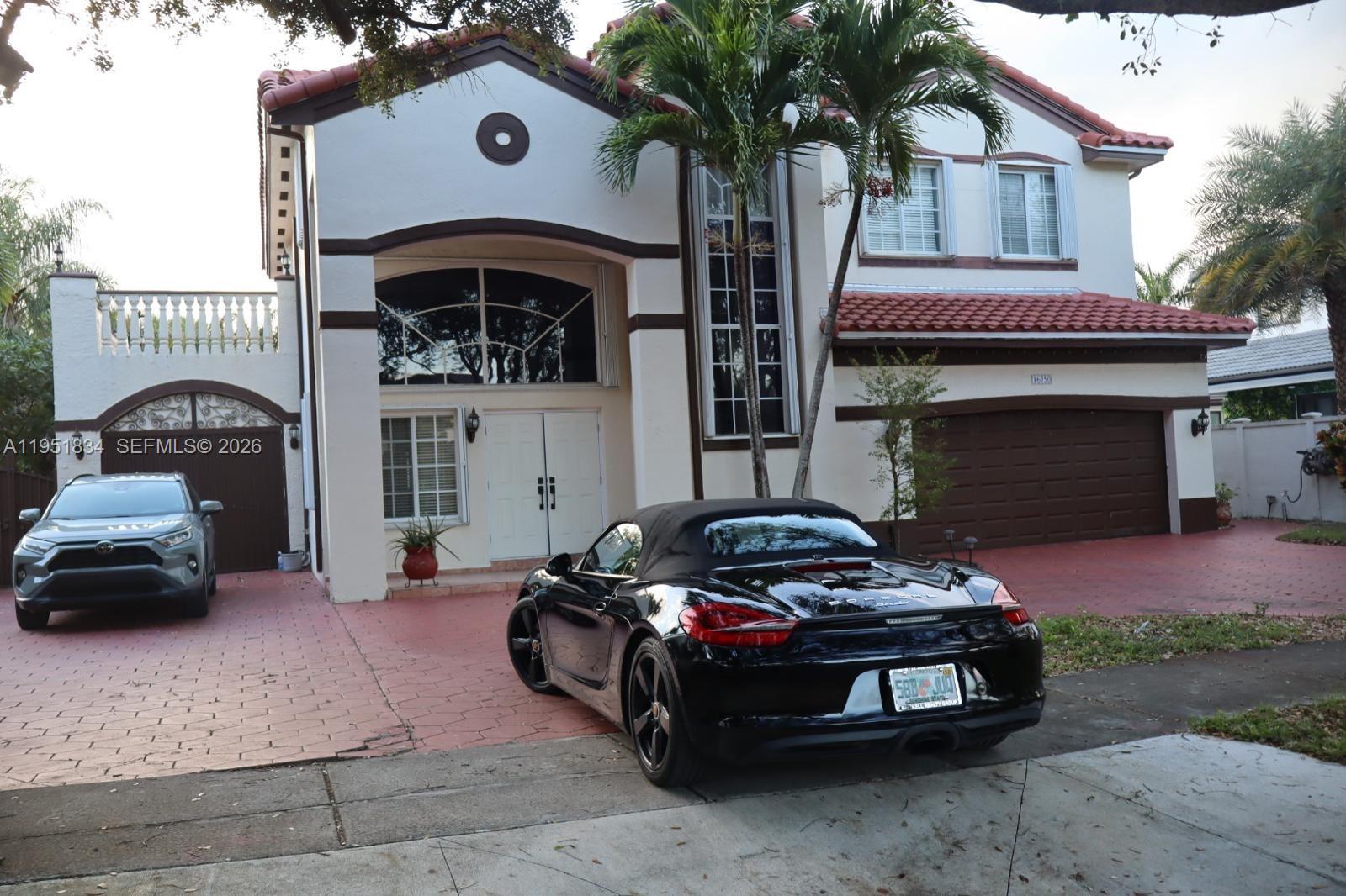 listing main picture