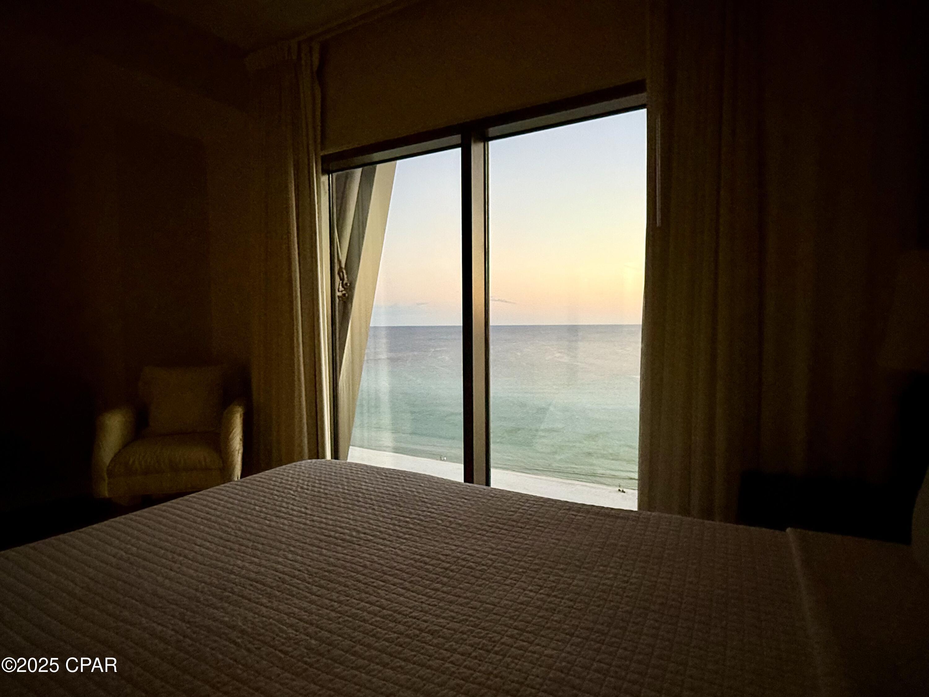 Image 25 For 15100 Front Beach  1433-1435