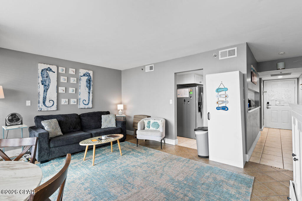 Image 9 For 9850 Thomas Drive 104e