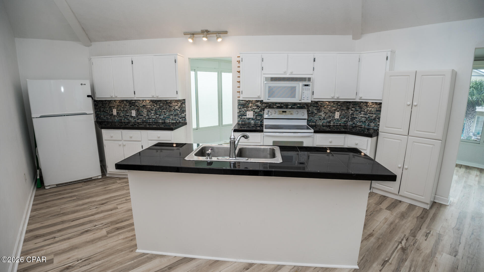 Image 41 For 14106 Pelican Street