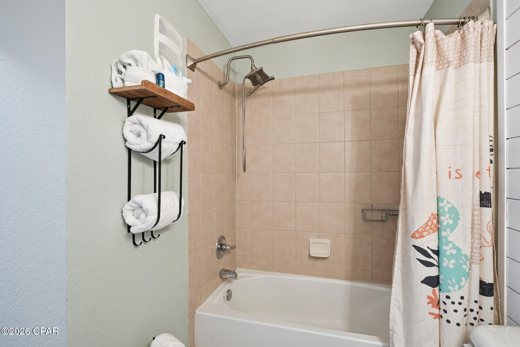 Image 18 For 601 Cape Cod Drive