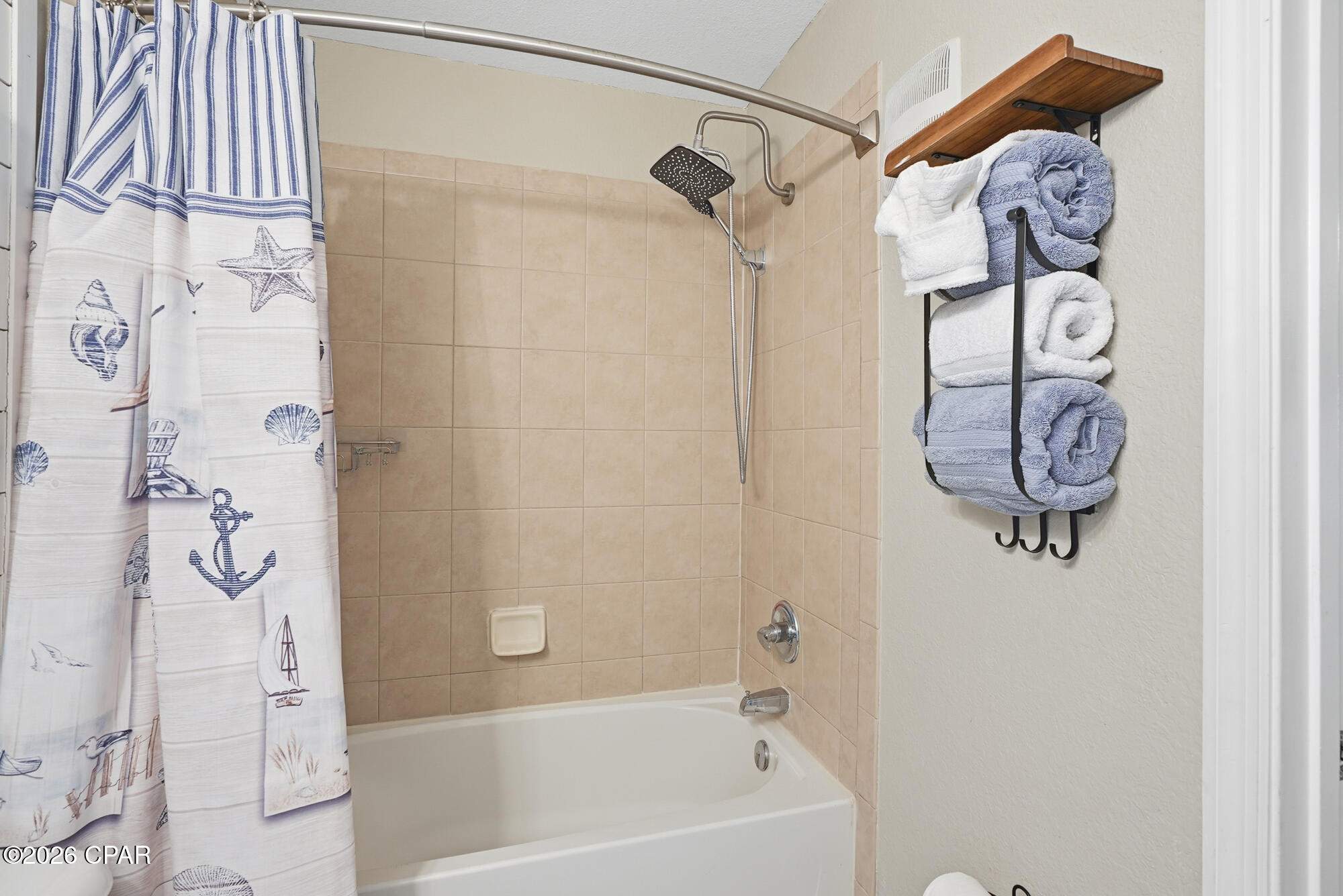 Image 19 For 601 Cape Cod Drive