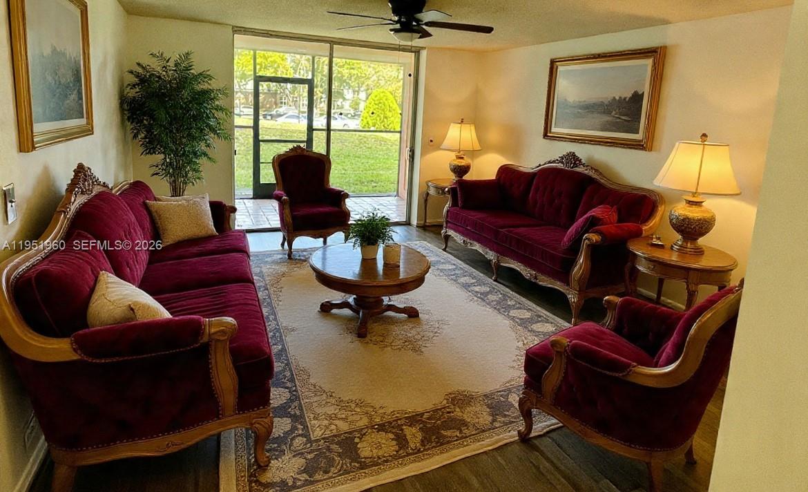 Cypress Chase Condo No 5