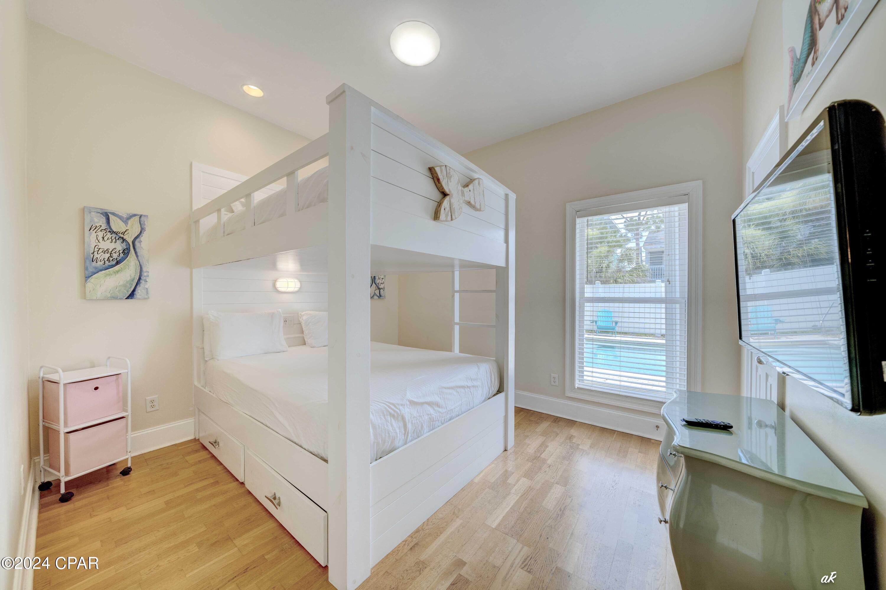 Image 16 For 7428 Thomas Drive