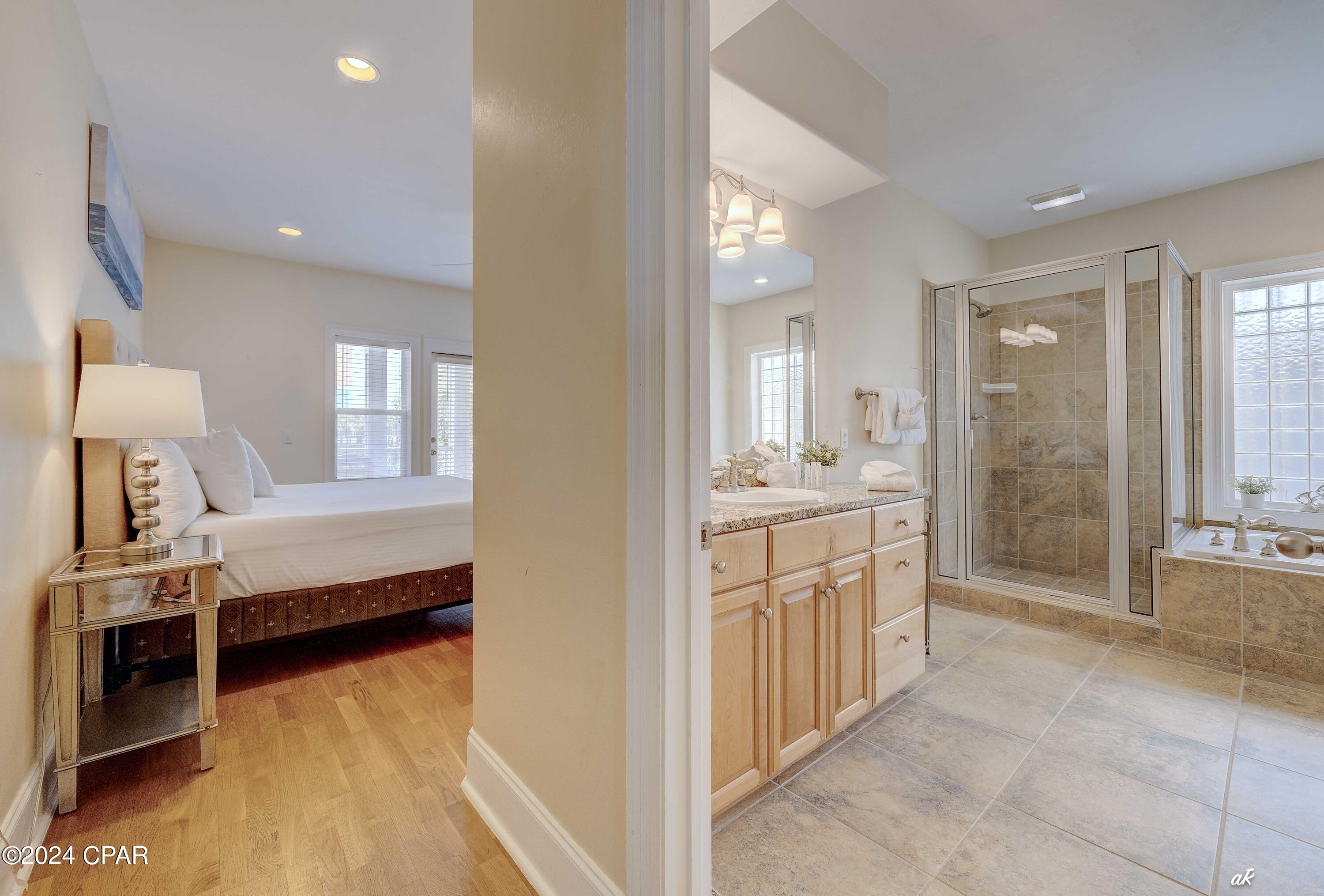 7428 Thomas Drive, Panama City Beach, FL 32408 thumbnail, photo 24 of 38
