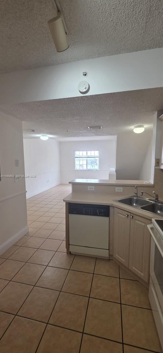 West Palm Villas V Condo