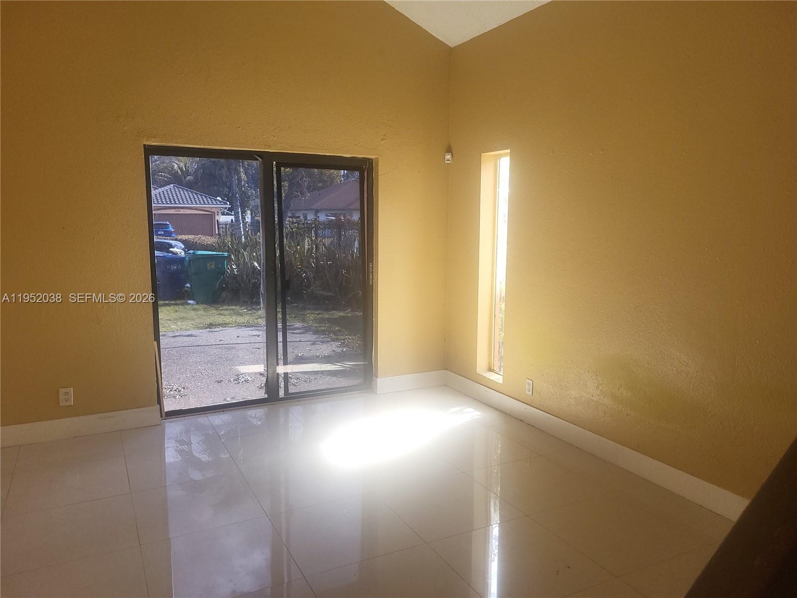 Orchard Lake Town Houses