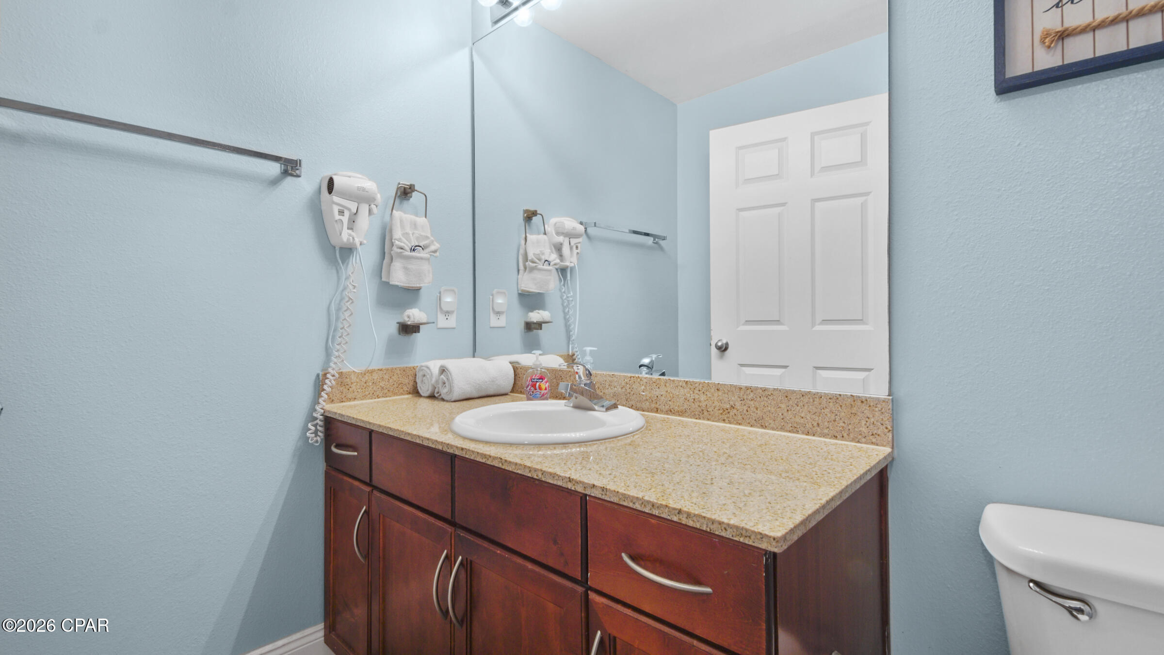 Image 19 For 9902 Thomas Drive 1834
