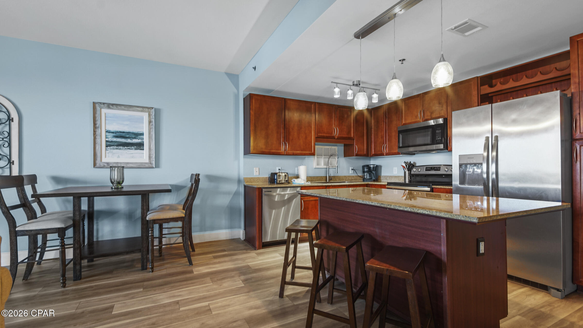 Image 6 For 9902 Thomas Drive 1834