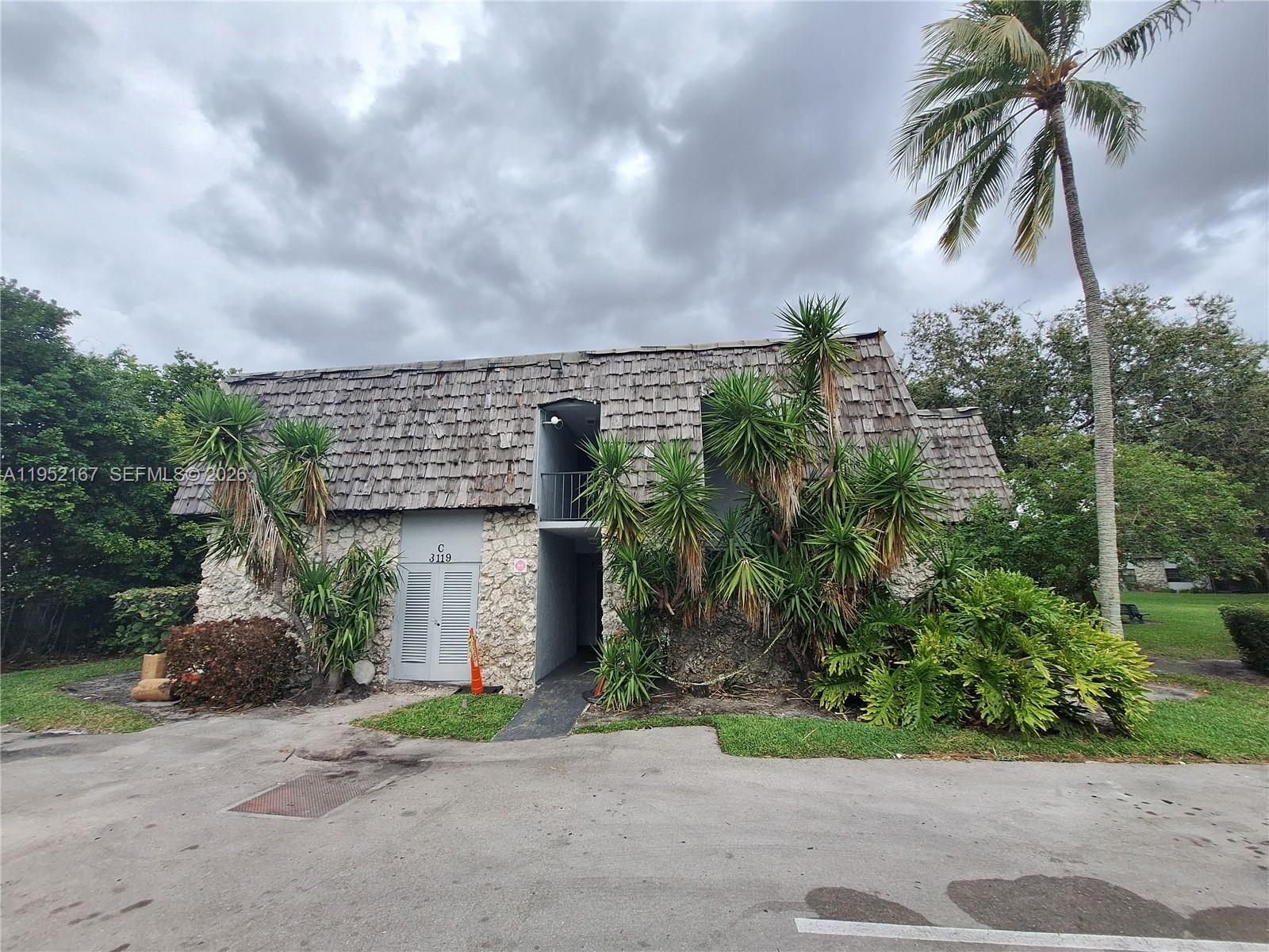 Oakland Shores Condominiu