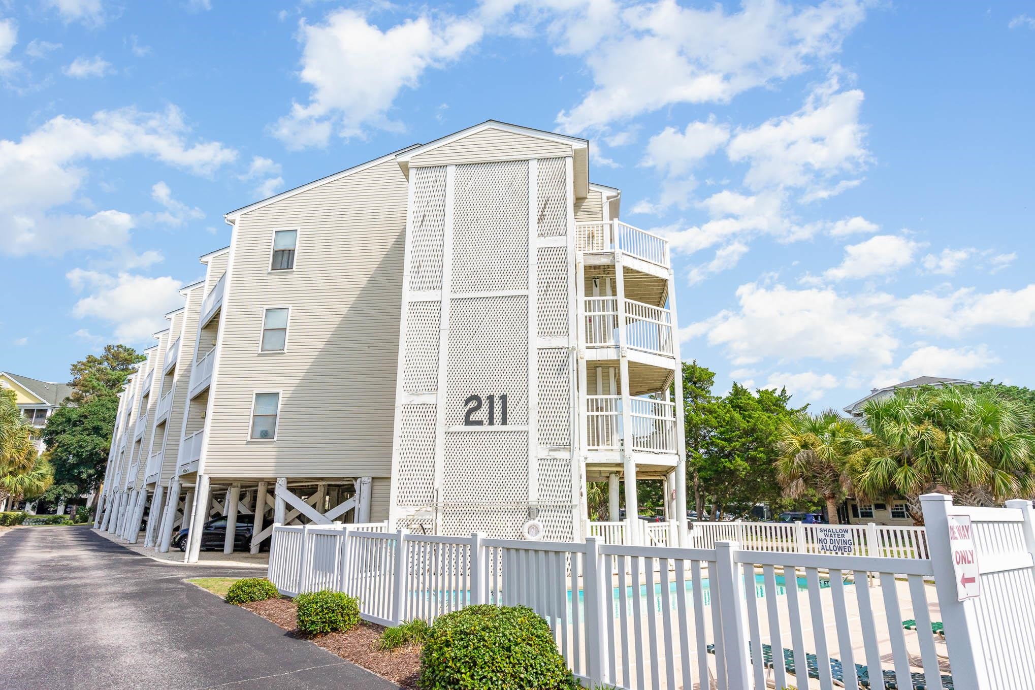 211 Hillside Dr. N UNIT #305 North Myrtle Beach, SC 29582
