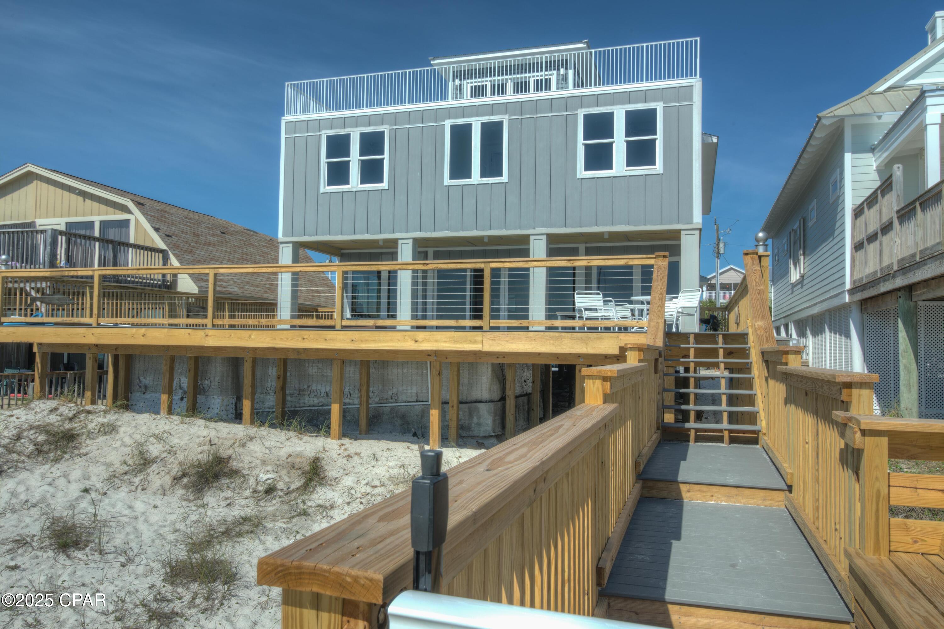 Listing photo id 48 for 5409 Gulf Drive