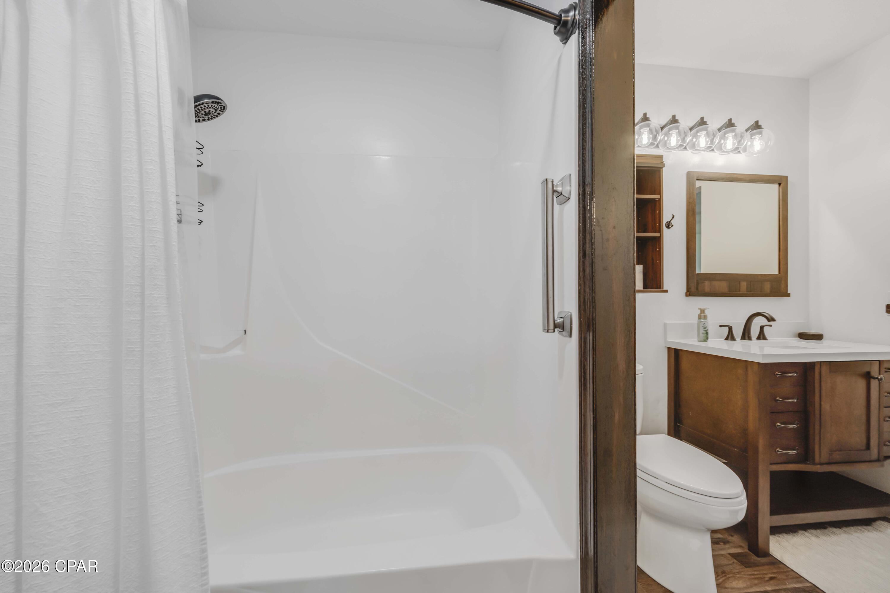 Image 25 For 2115 High Avenue