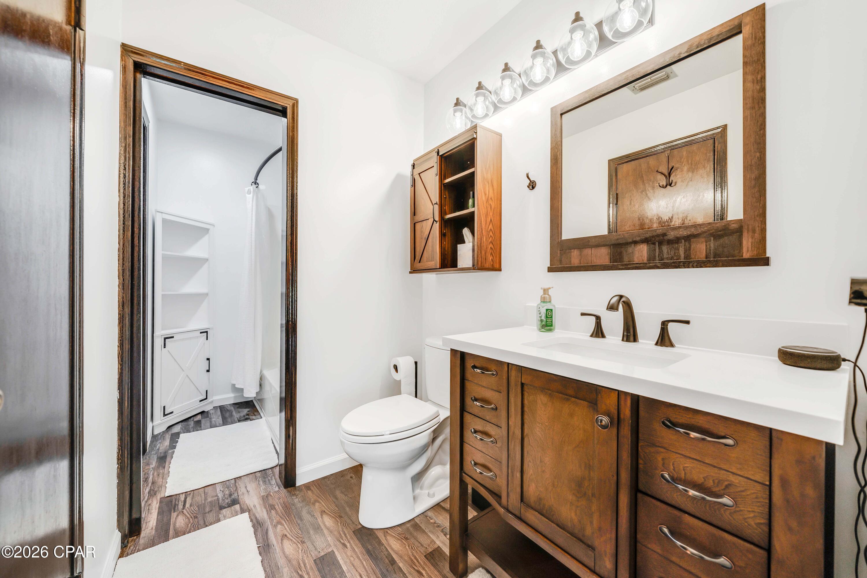 Image 26 For 2115 High Avenue