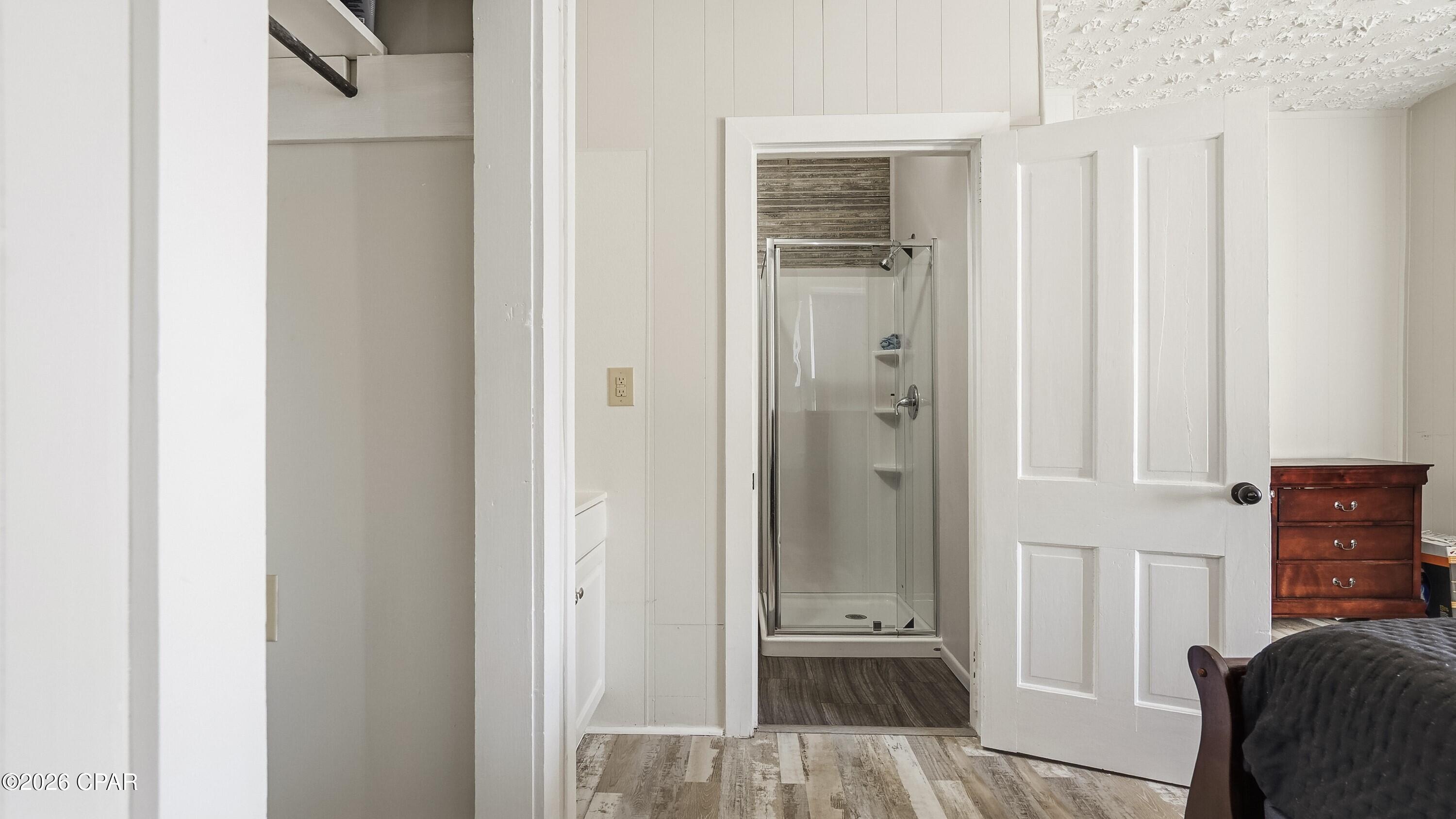 Image 13 For 4404 Broad Street