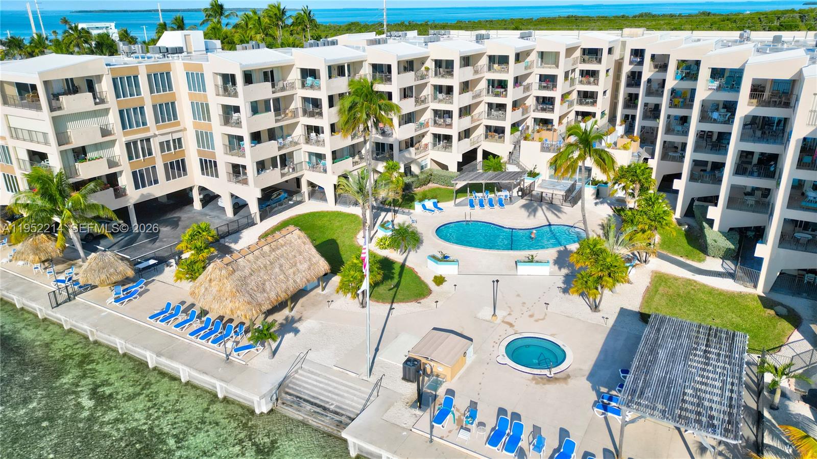 Palms Of Isla (80.0)