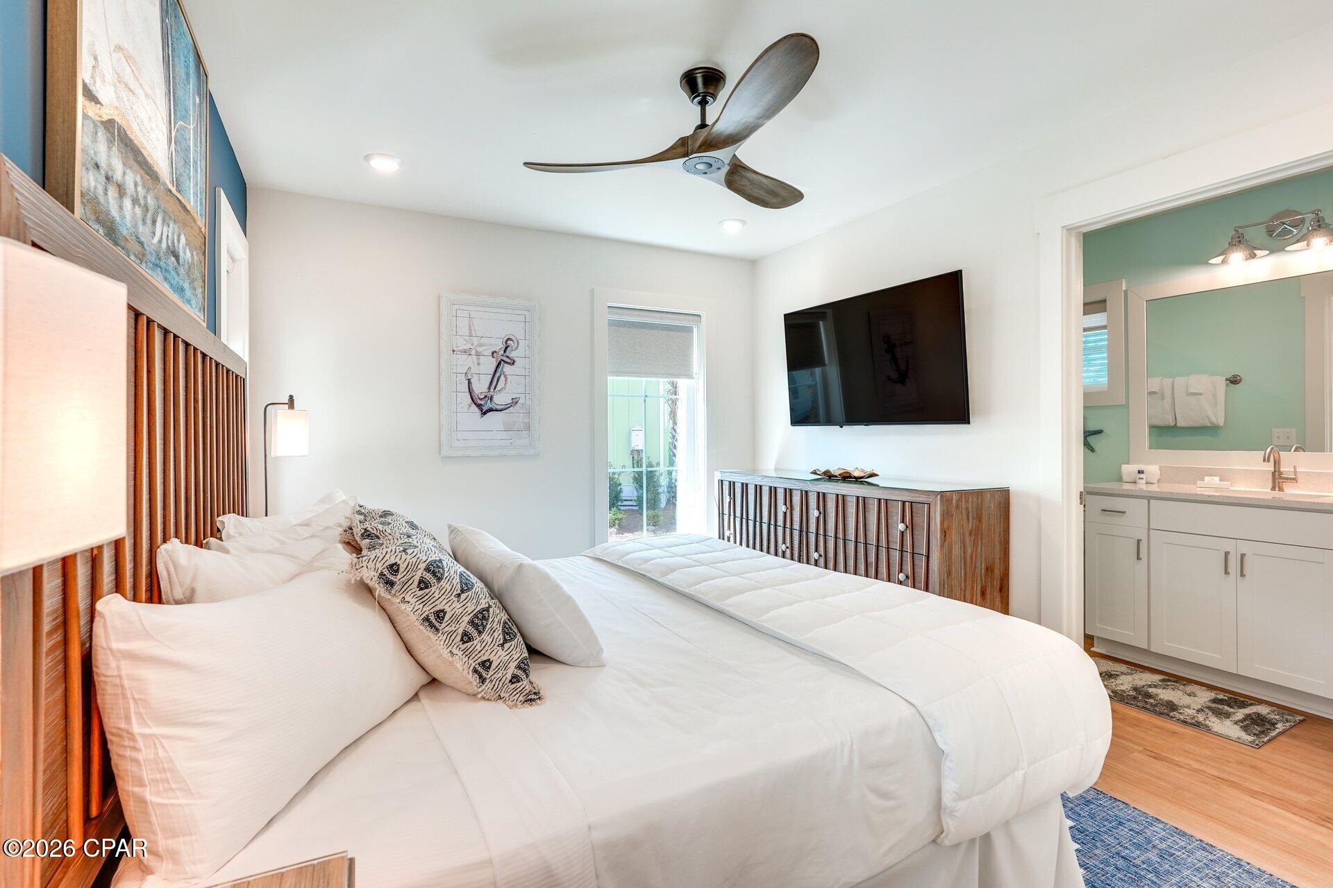 Listing photo id 11 for 140 Paradise Found Circle 32