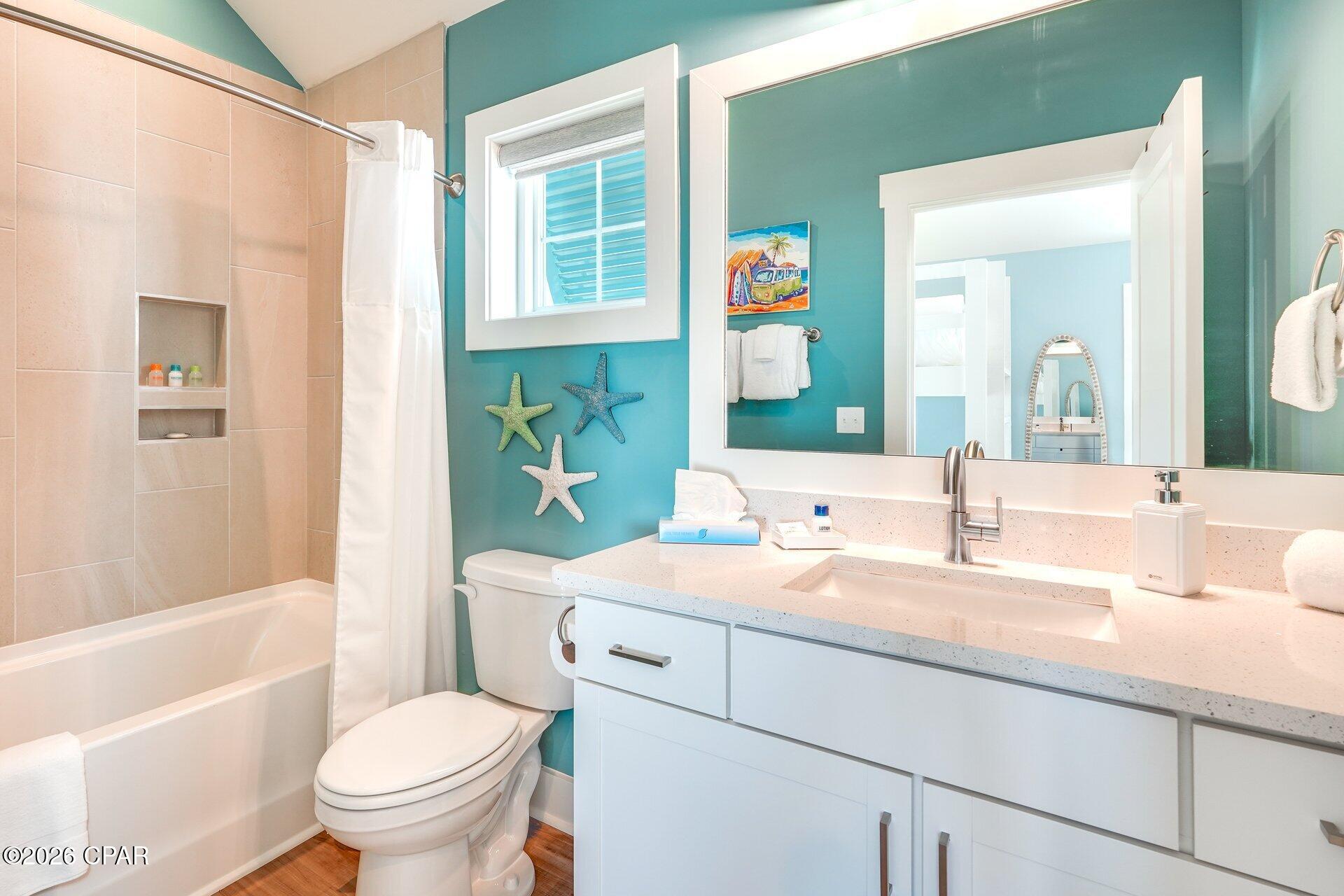 Listing photo id 16 for 140 Paradise Found Circle 32