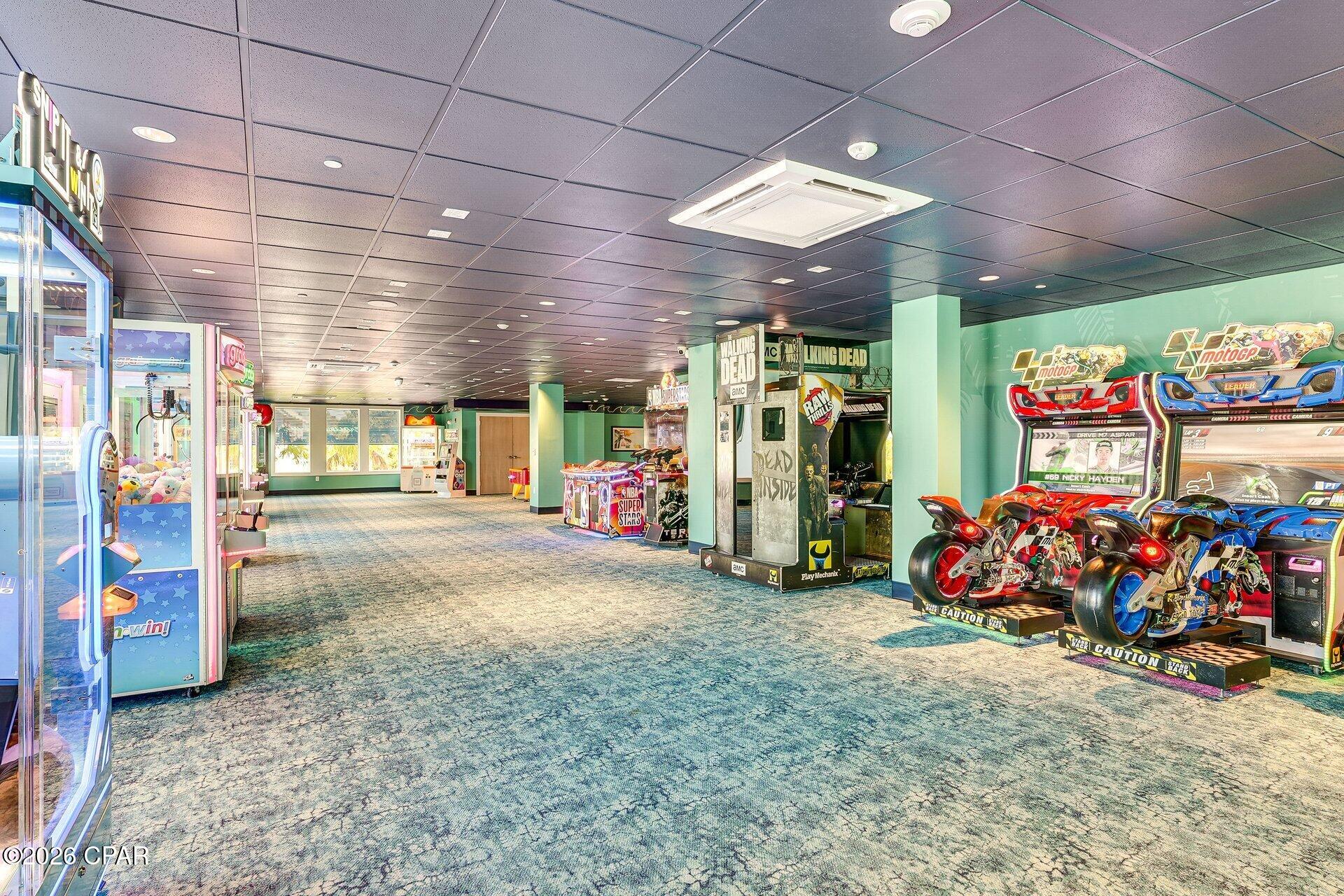 Listing photo id 23 for 140 Paradise Found Circle 32