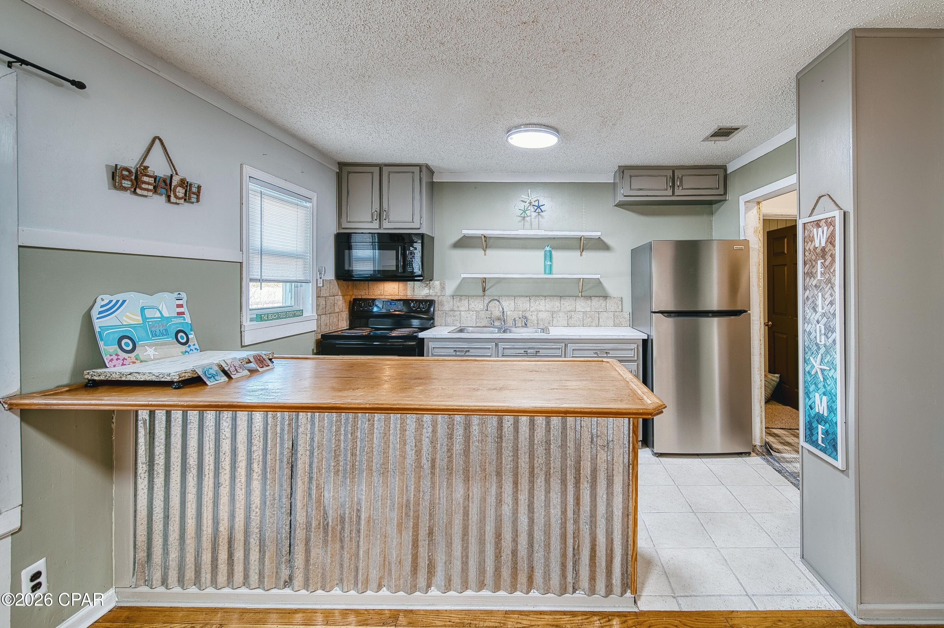 Image 15 For 209 Wells Street