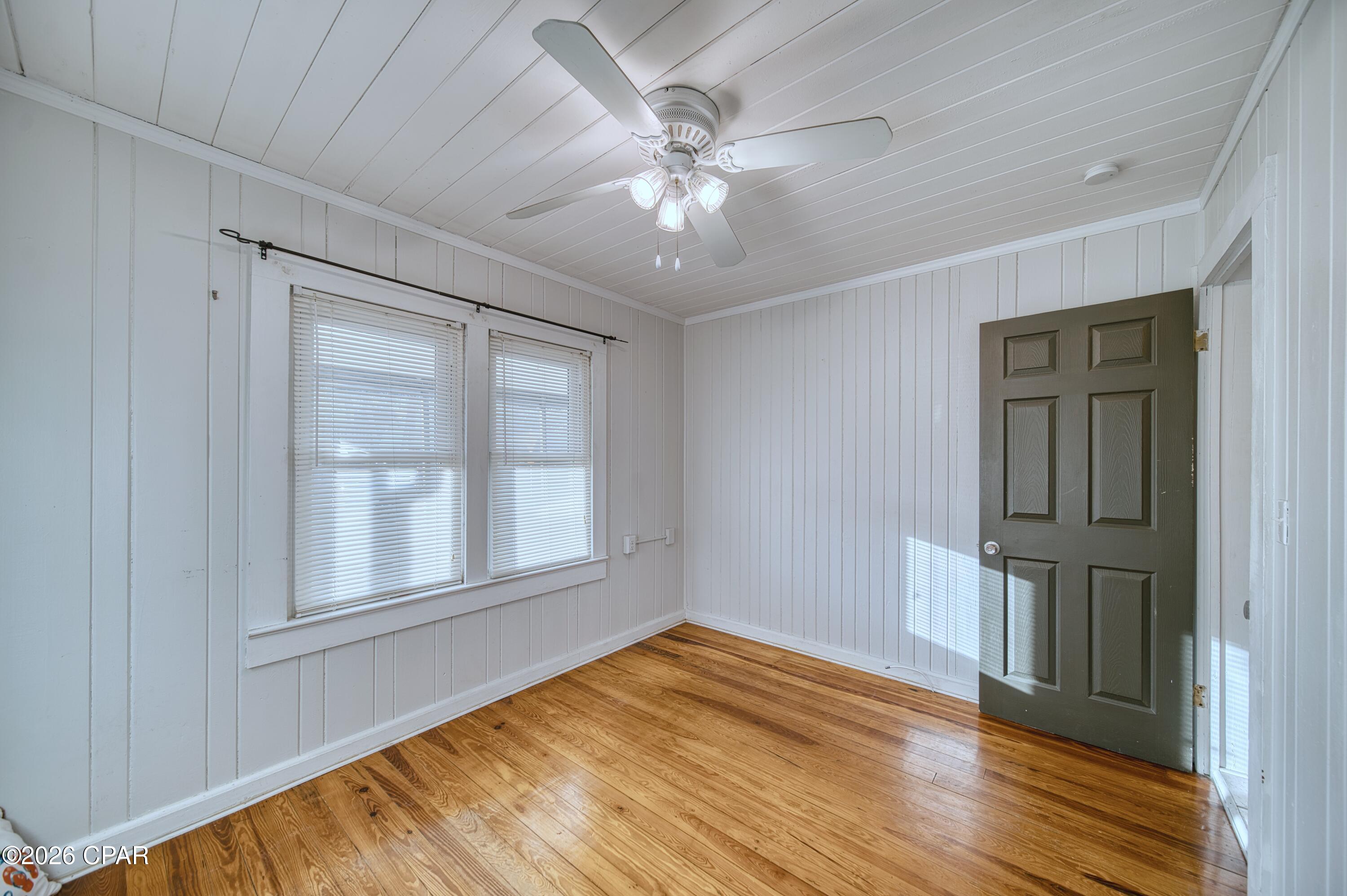 Image 26 For 209 Wells Street