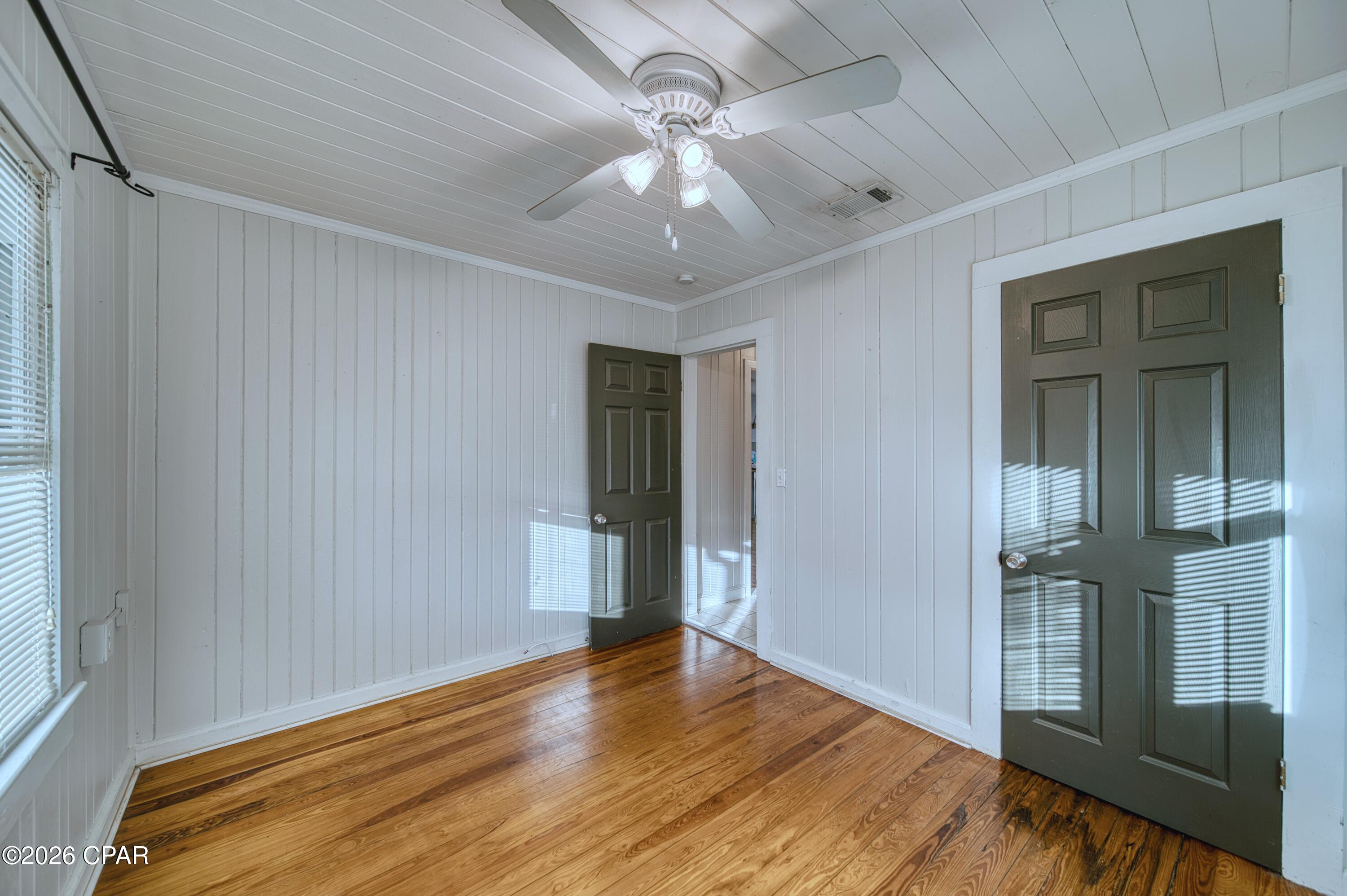 Image 27 For 209 Wells Street