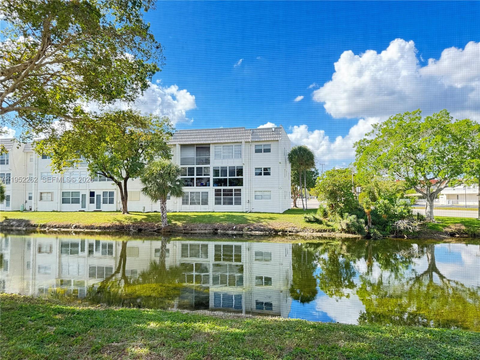 Sunrise Lakes 45 Condo