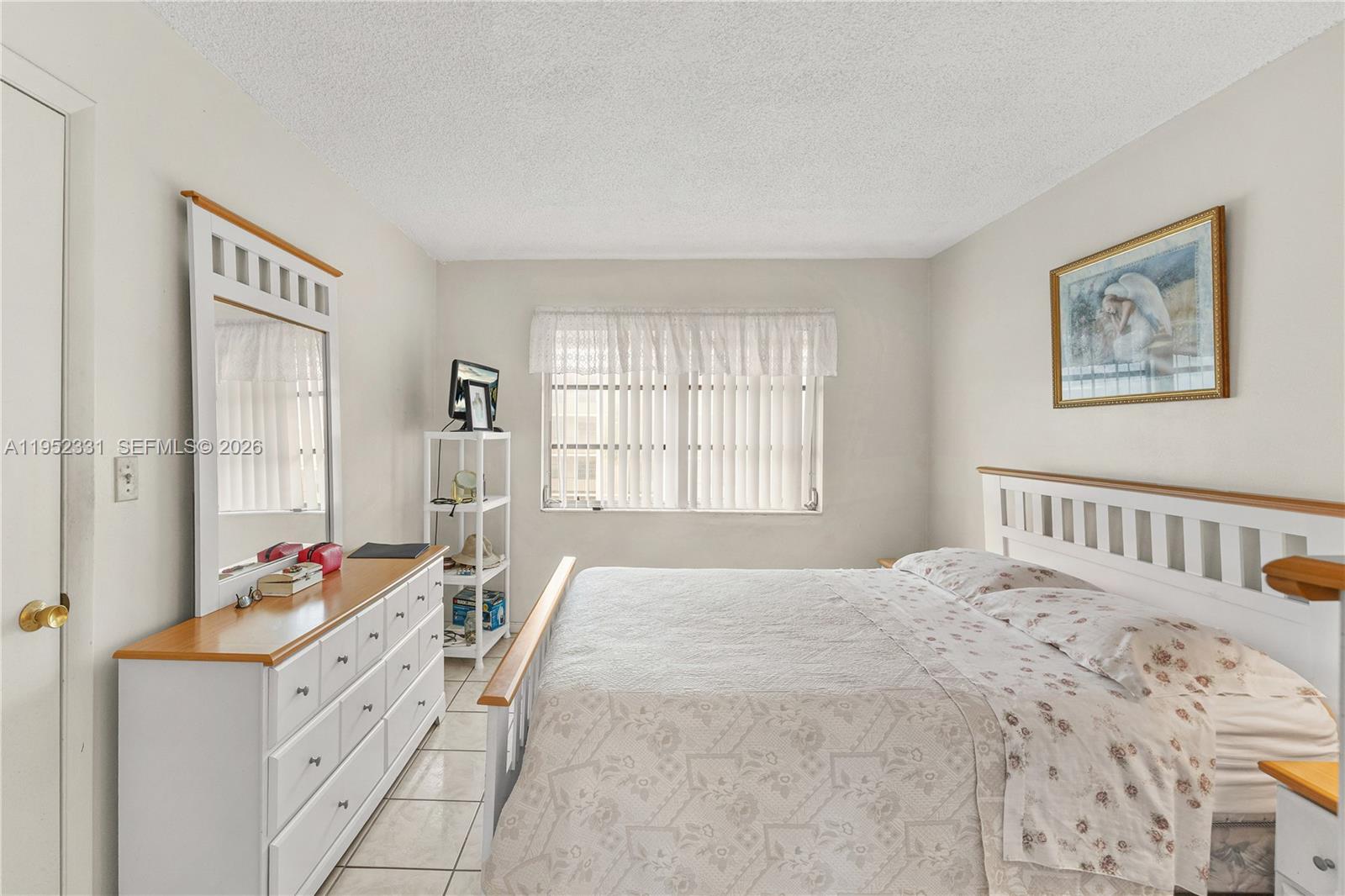 Homes for sale in Lauderdale Lakes, FL | 3071 Nw 47Th Ter #323, Lauderdale Lakes, FL 33313 | MLS# A11952331