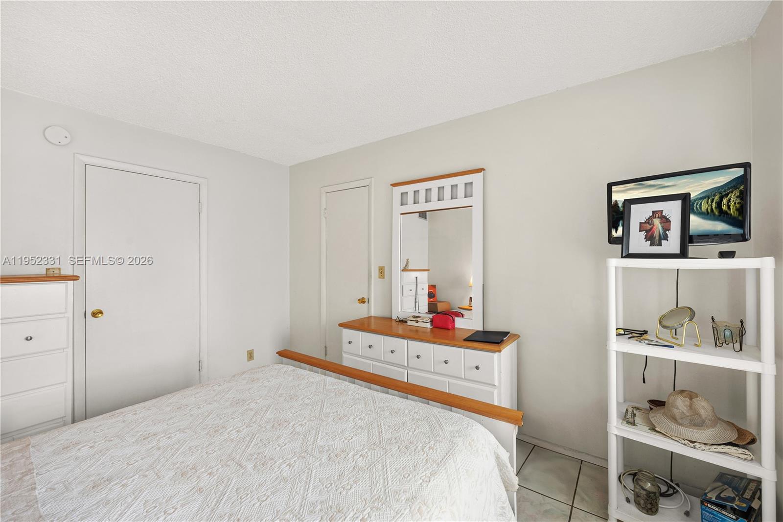 Homes for sale in Lauderdale Lakes, FL | 3071 Nw 47Th Ter #323, Lauderdale Lakes, FL 33313 | MLS# A11952331