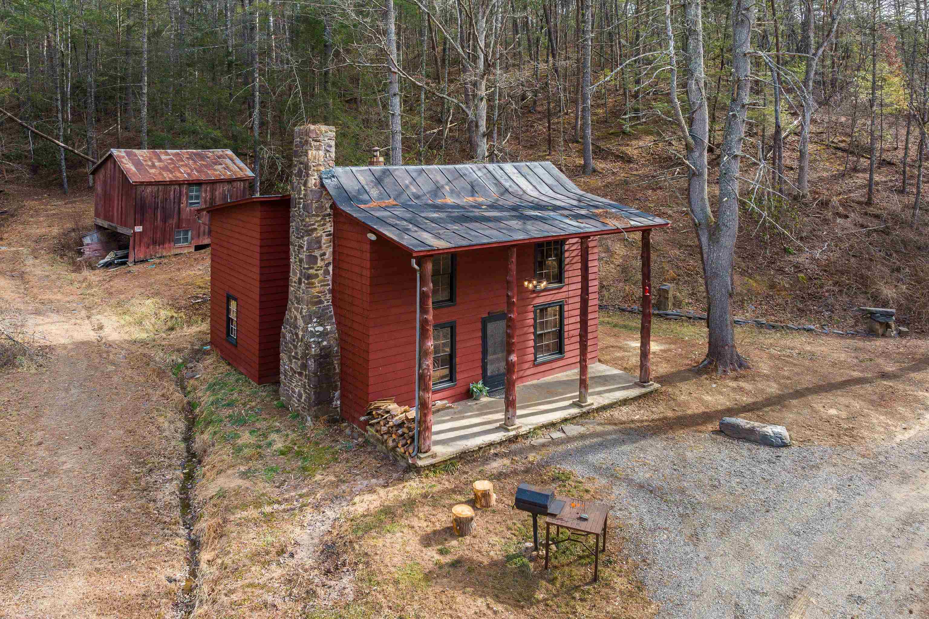 595 Deerfield Valley Rd