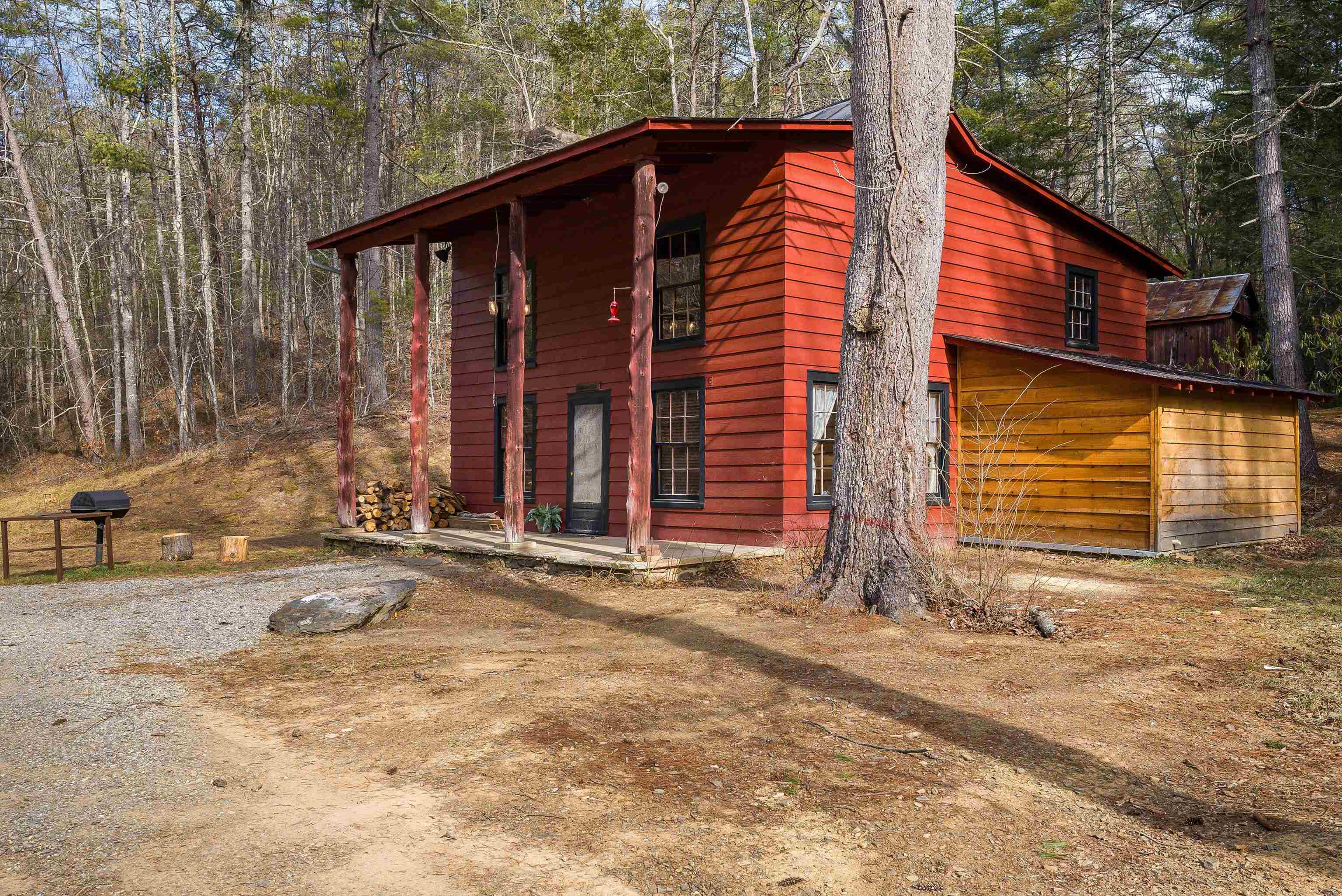 595 Deerfield Valley Rd