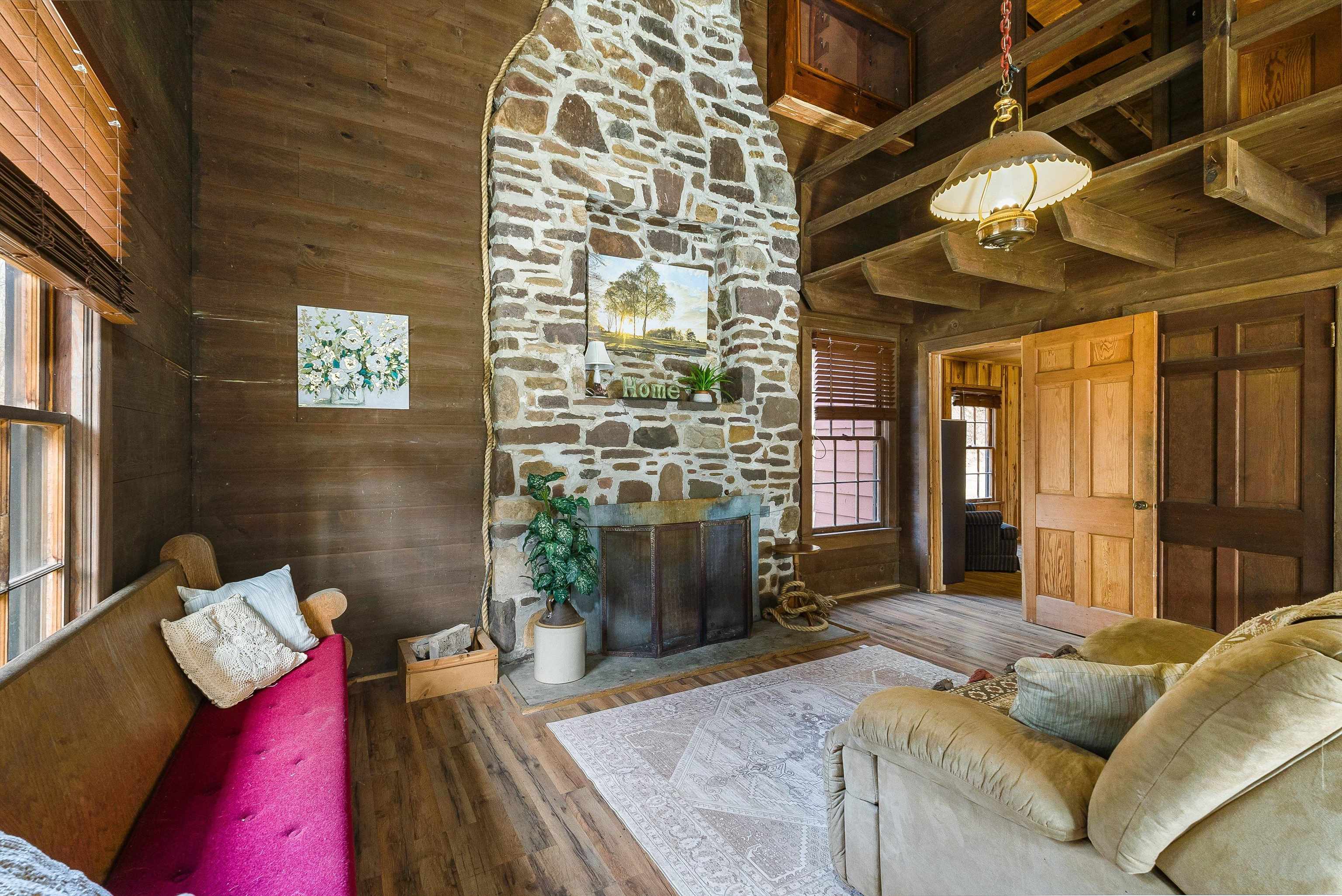 595 Deerfield Valley Rd