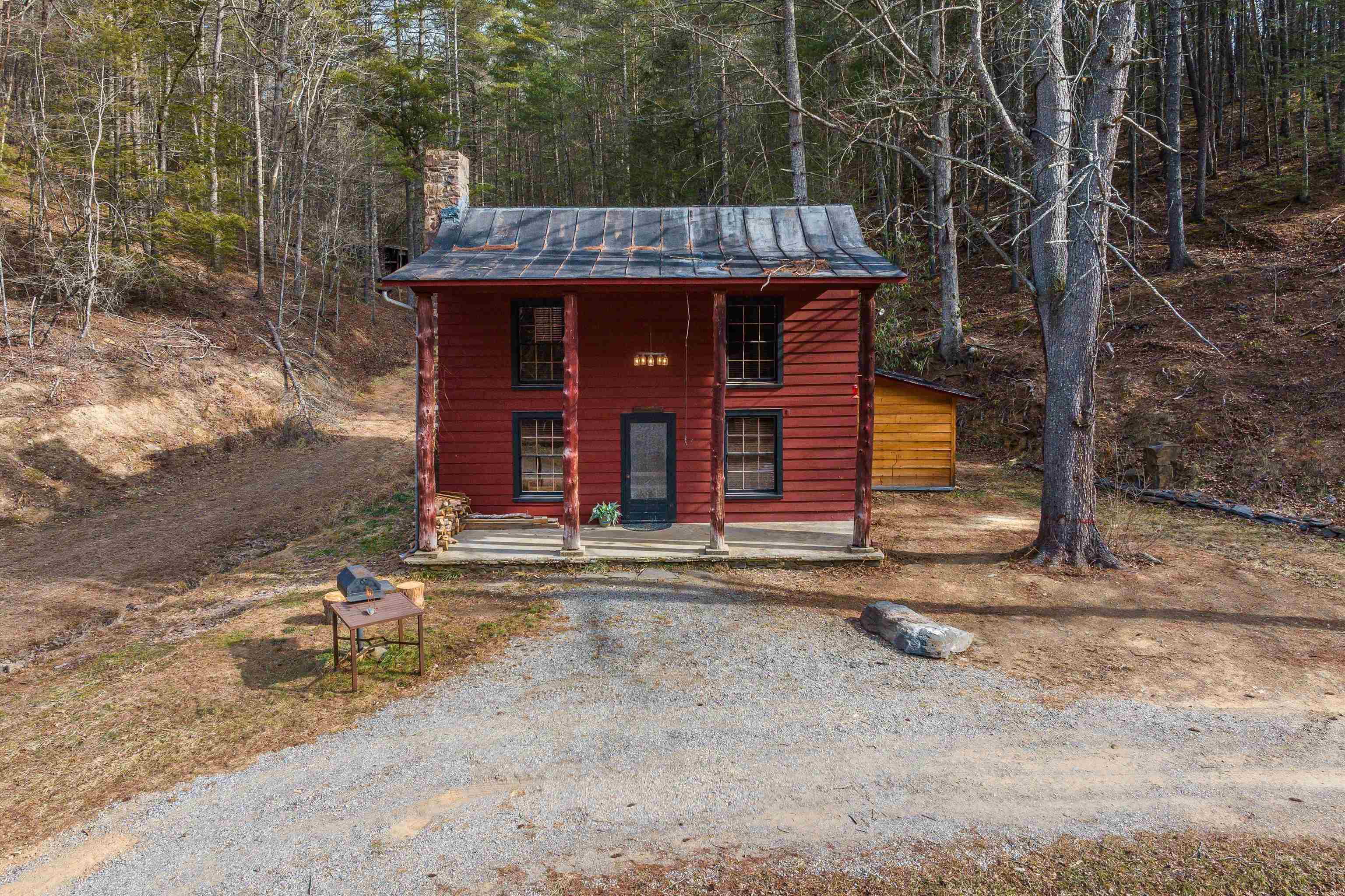 595 Deerfield Valley Rd