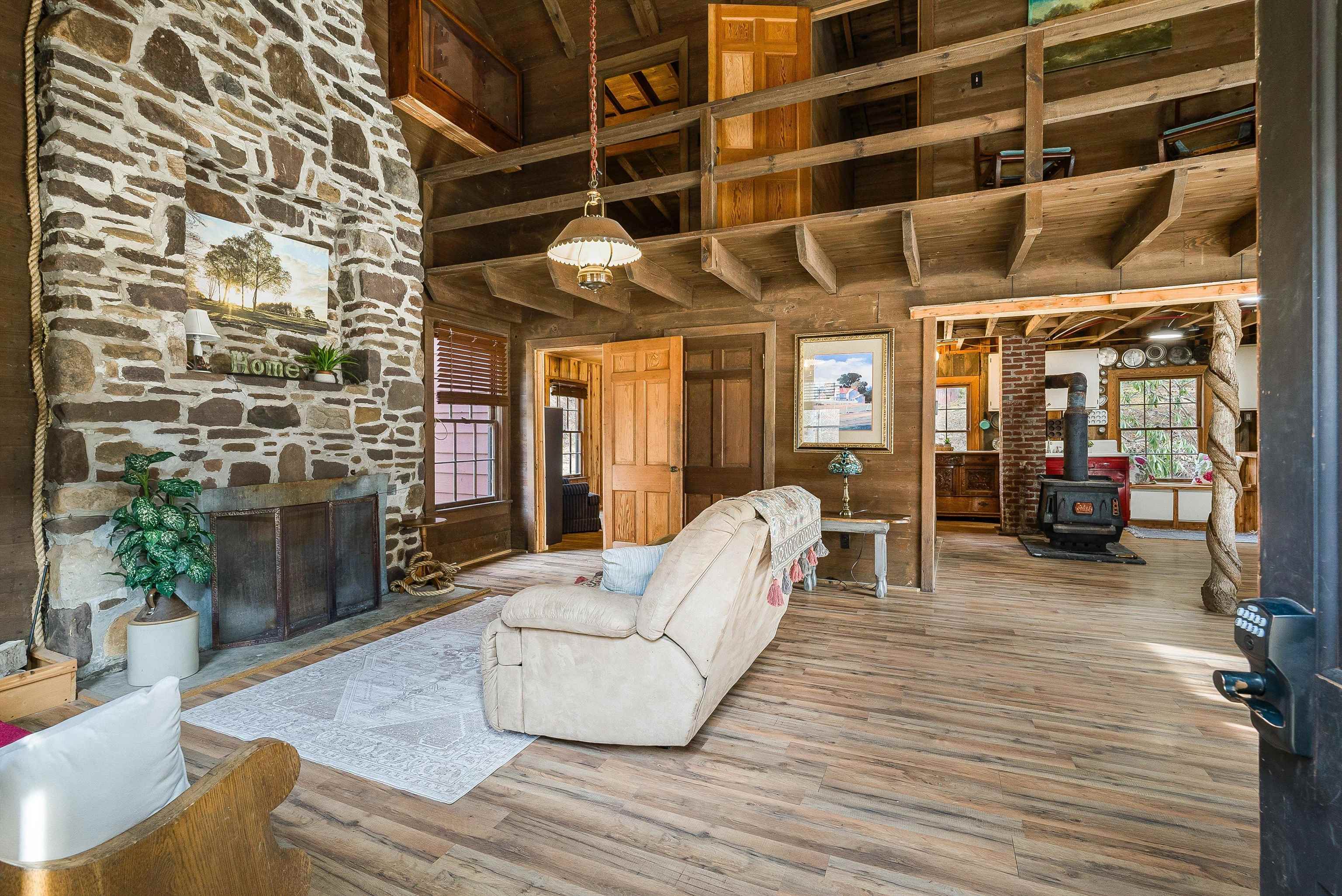 595 Deerfield Valley Rd