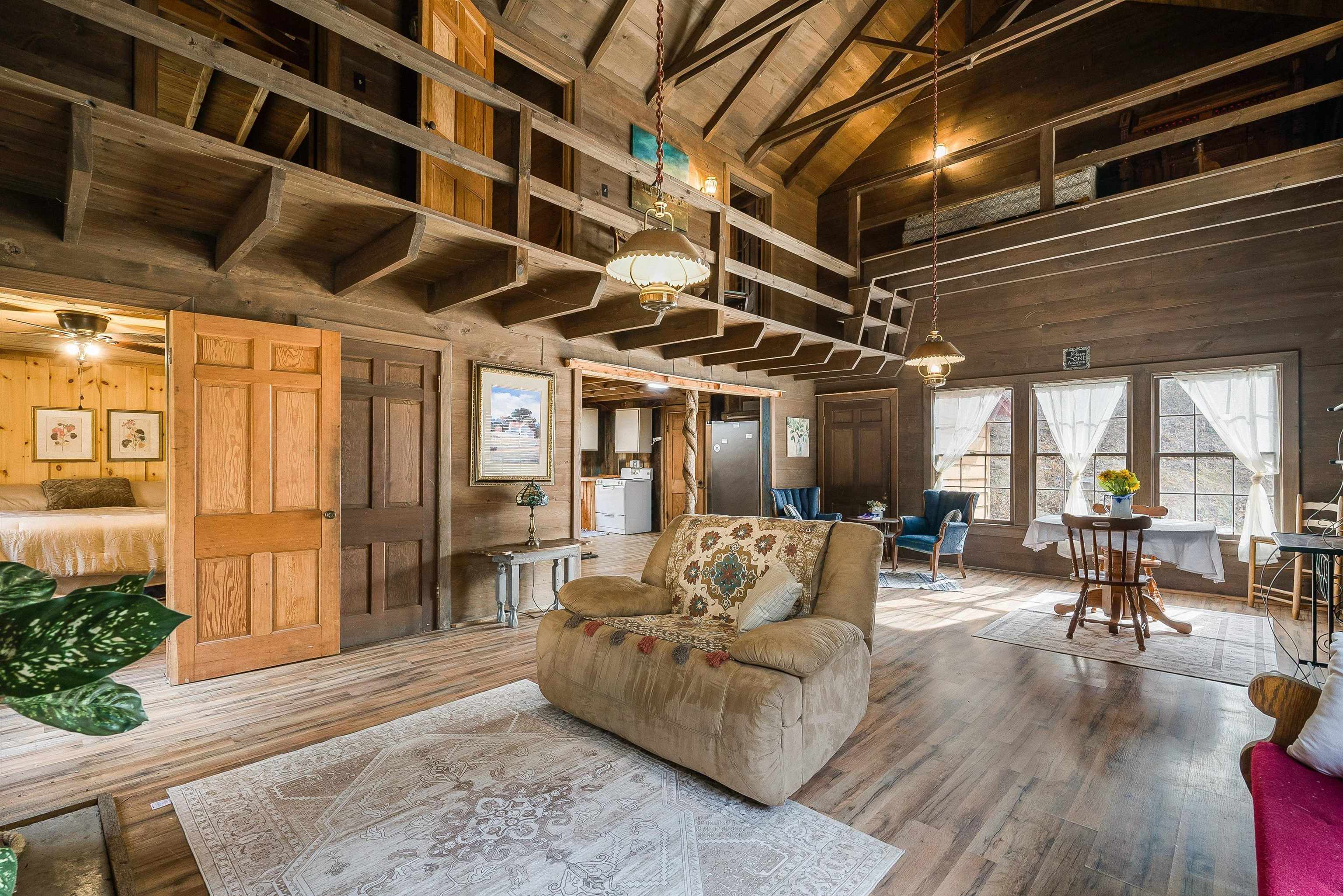 595 Deerfield Valley Rd