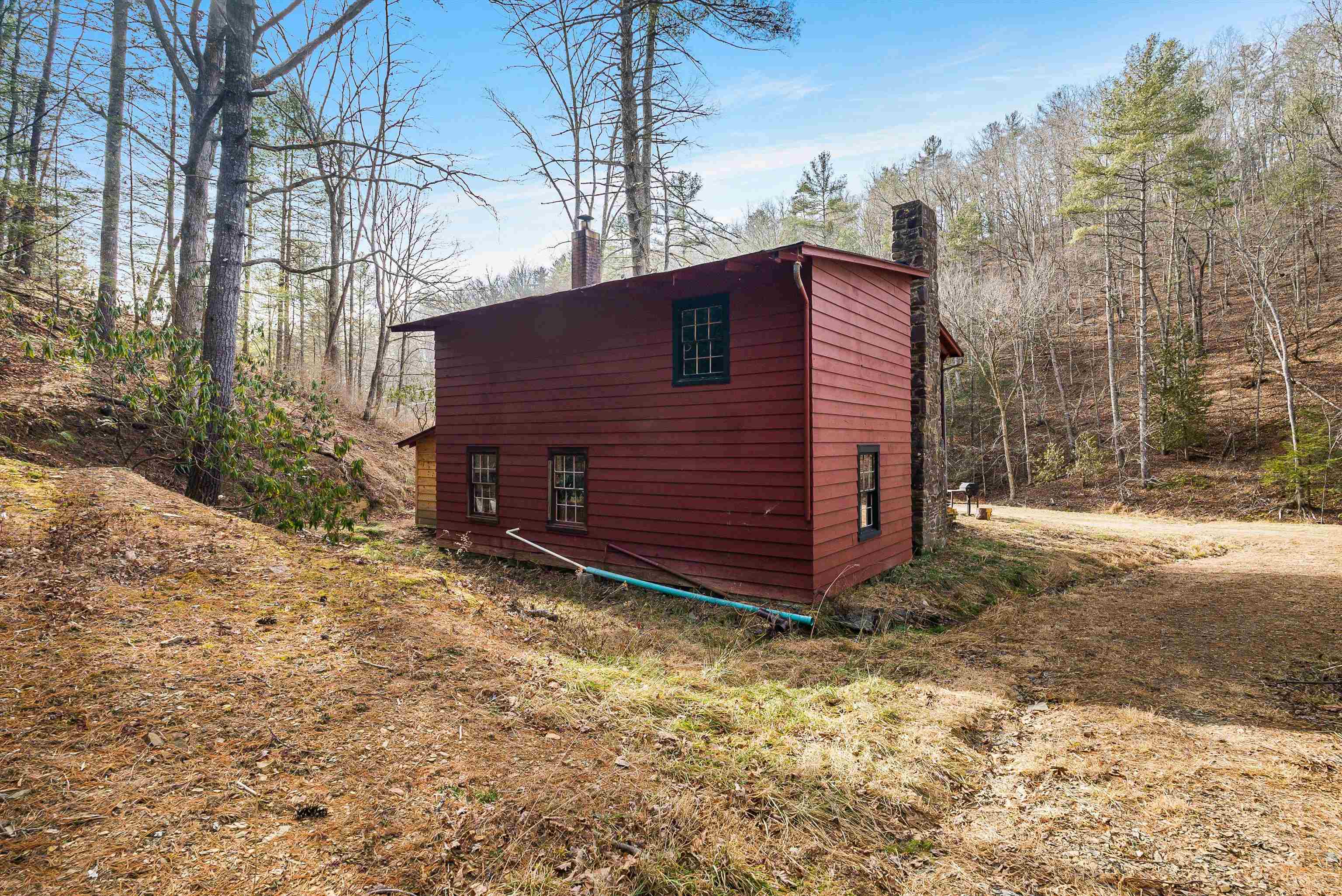 595 Deerfield Valley Rd