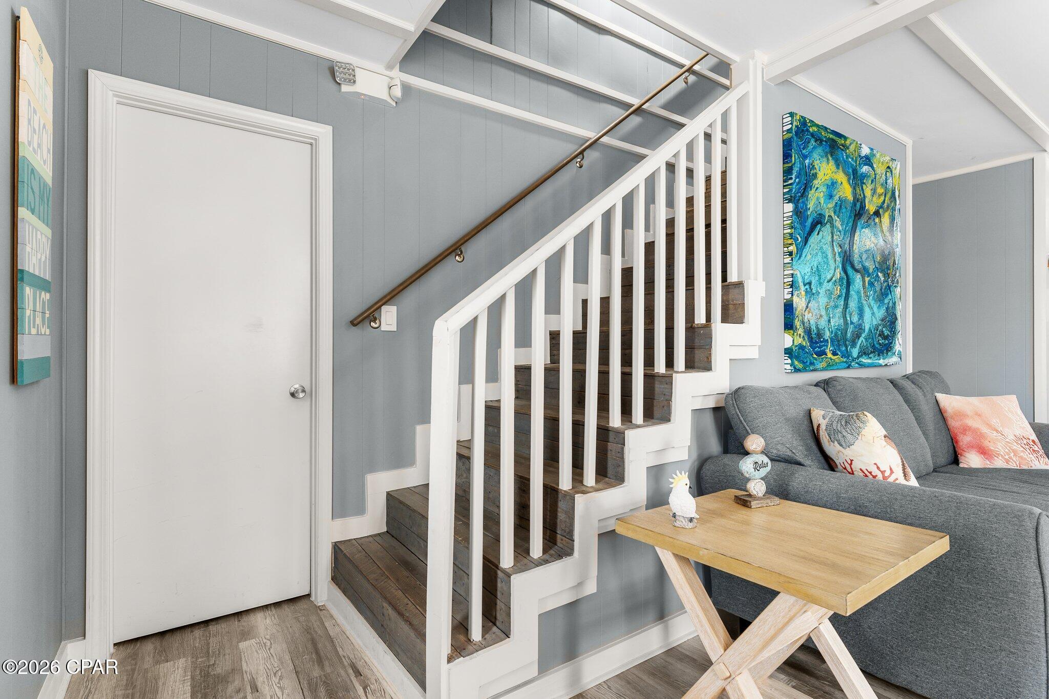 Image 32 For 5722 Pinetree Avenue