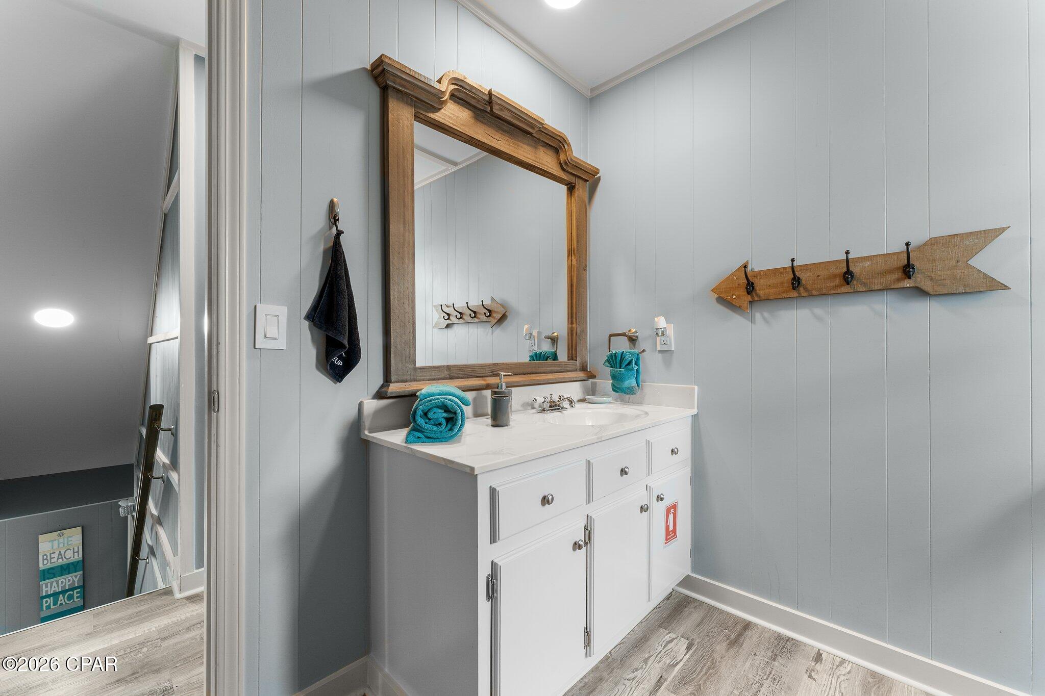 Image 37 For 5722 Pinetree Avenue