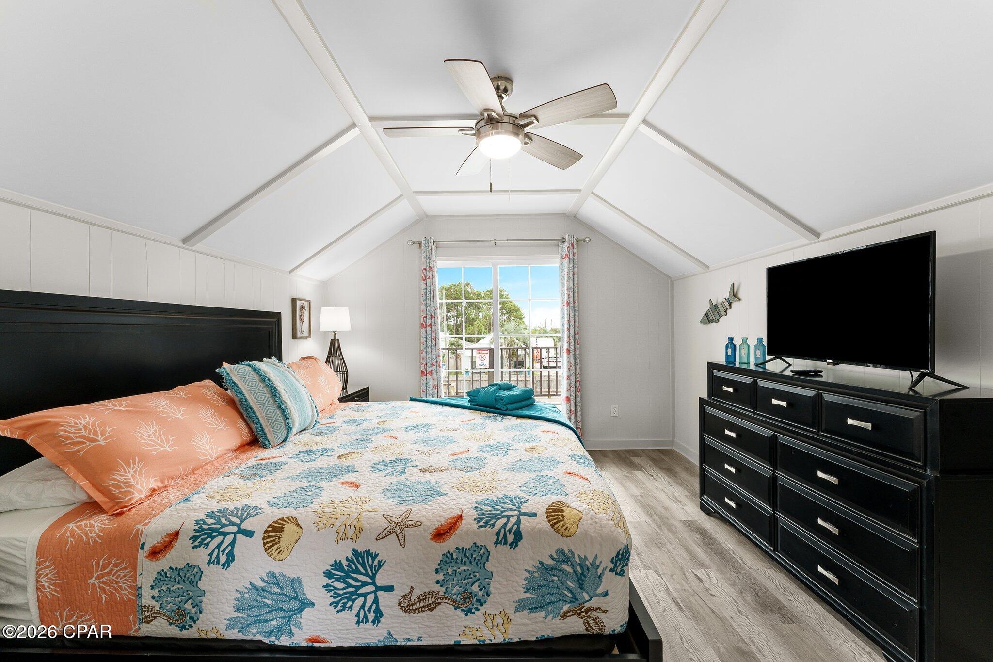 Image 38 For 5722 Pinetree Avenue