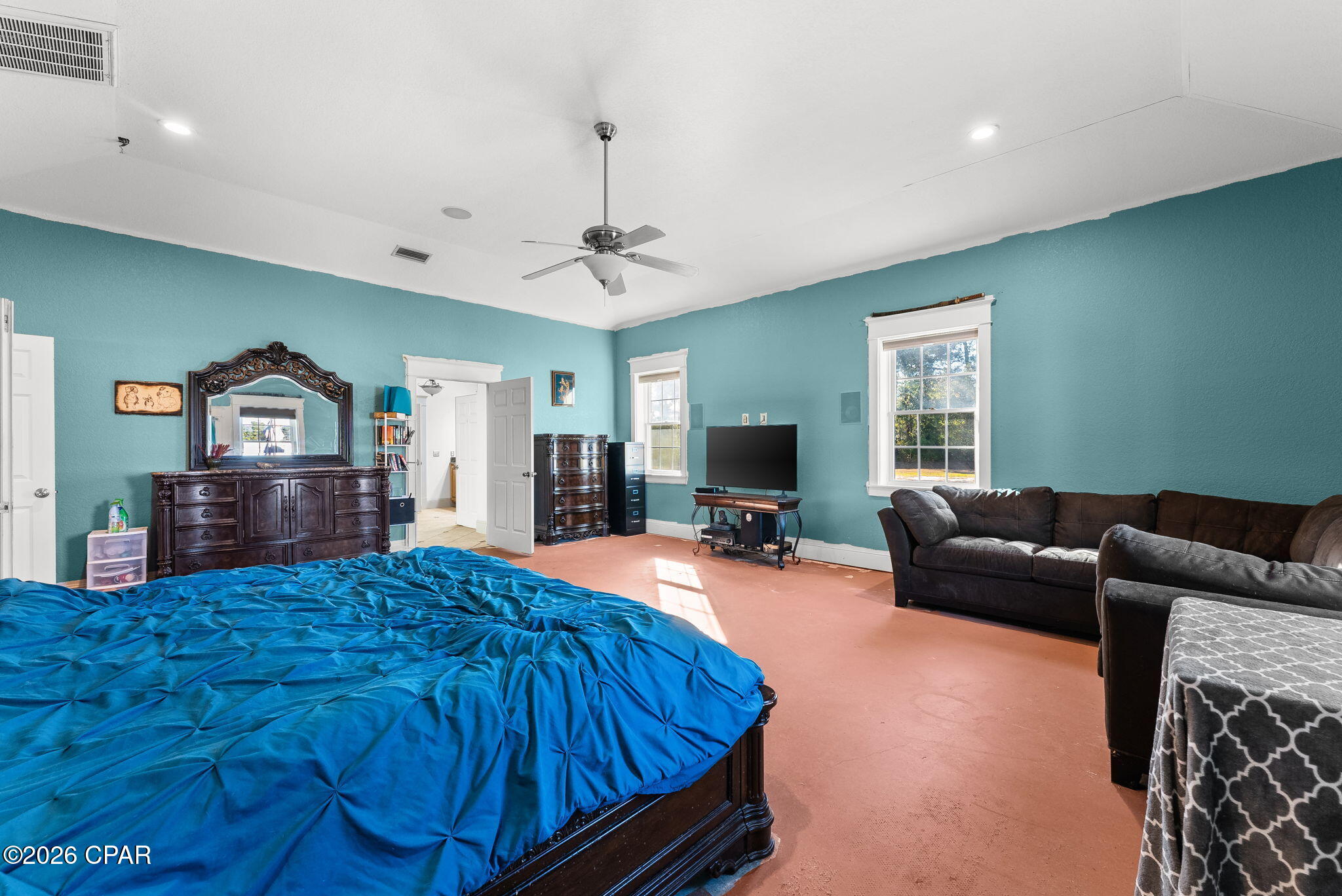 Image 34 For 101 White Oaks Boulevard