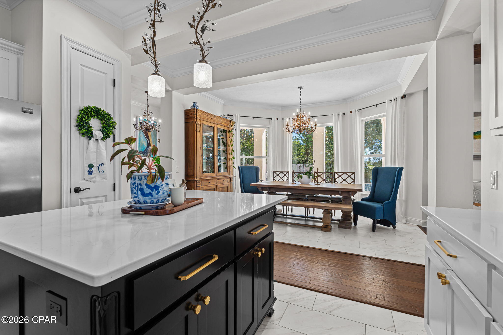 Listing photo id 13 for 1324 10th Street