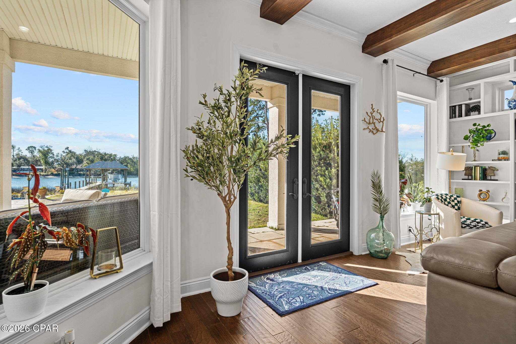 Listing photo id 22 for 1324 10th Street