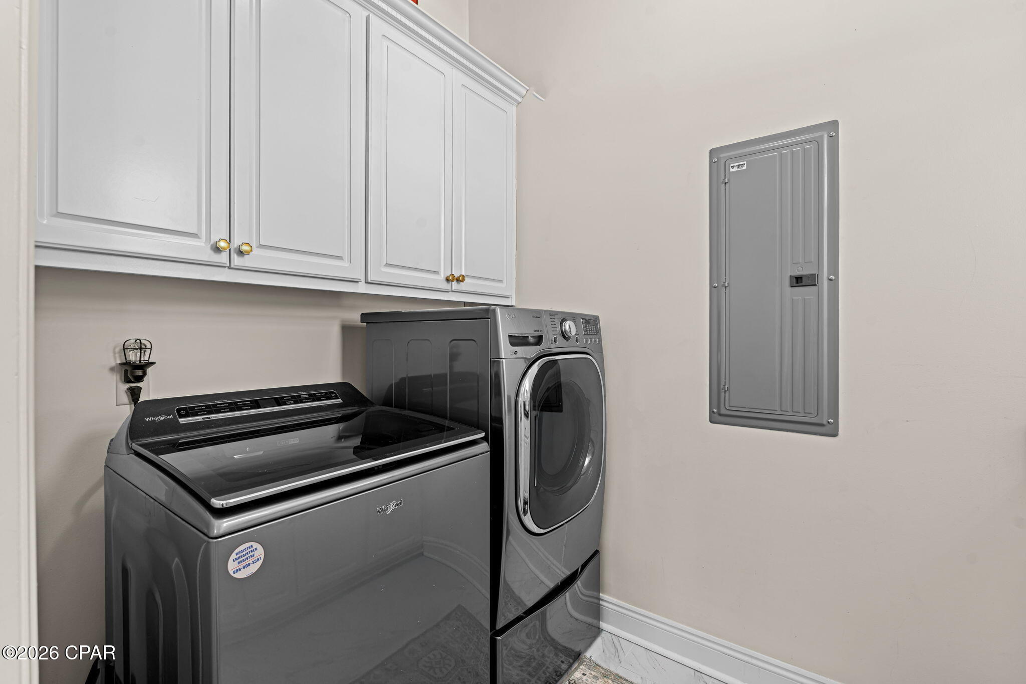 Listing photo id 32 for 1324 10th Street