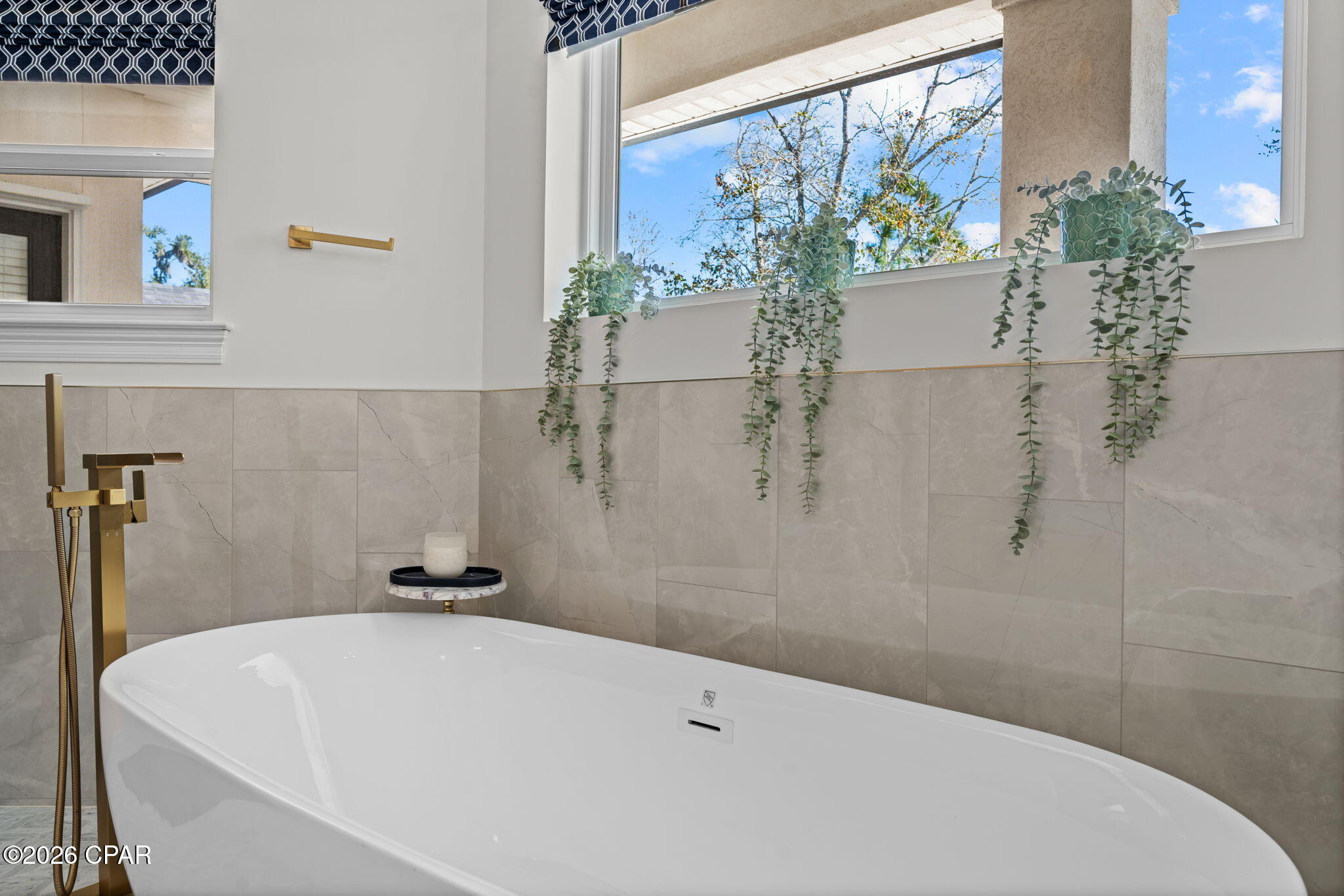 Listing photo id 54 for 1324 10th Street