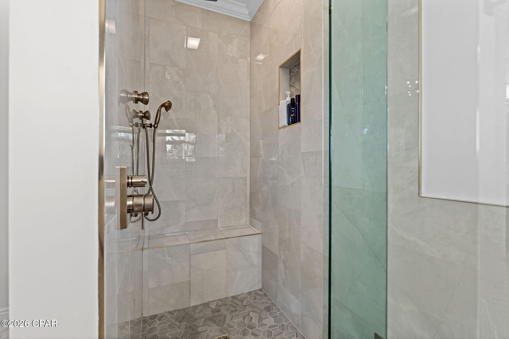 Listing photo id 56 for 1324 10th Street