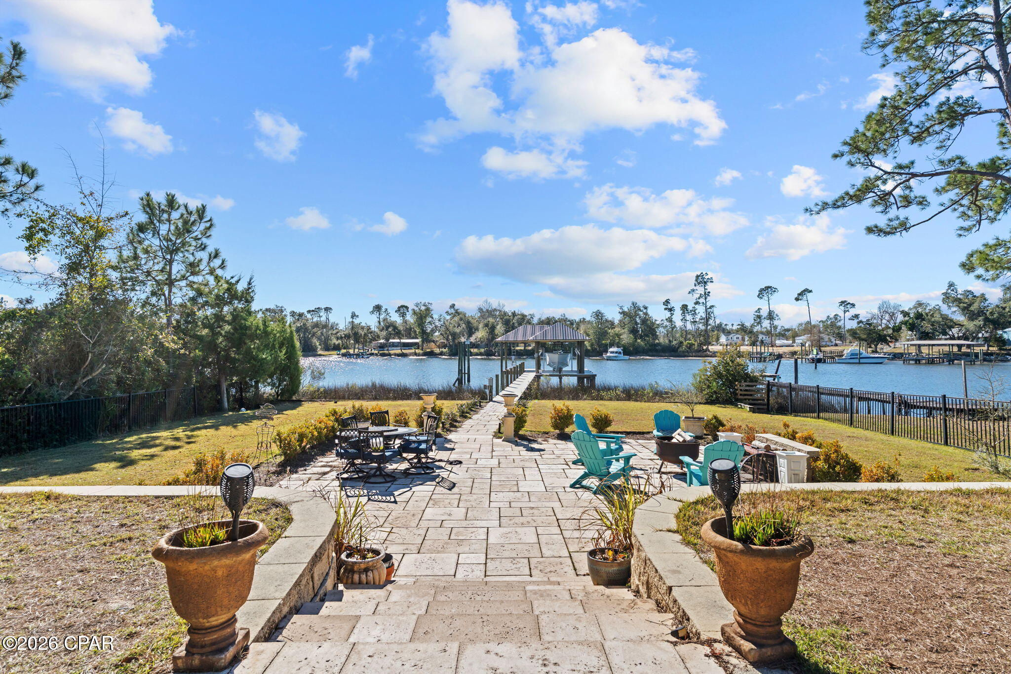 Listing photo id 62 for 1324 10th Street