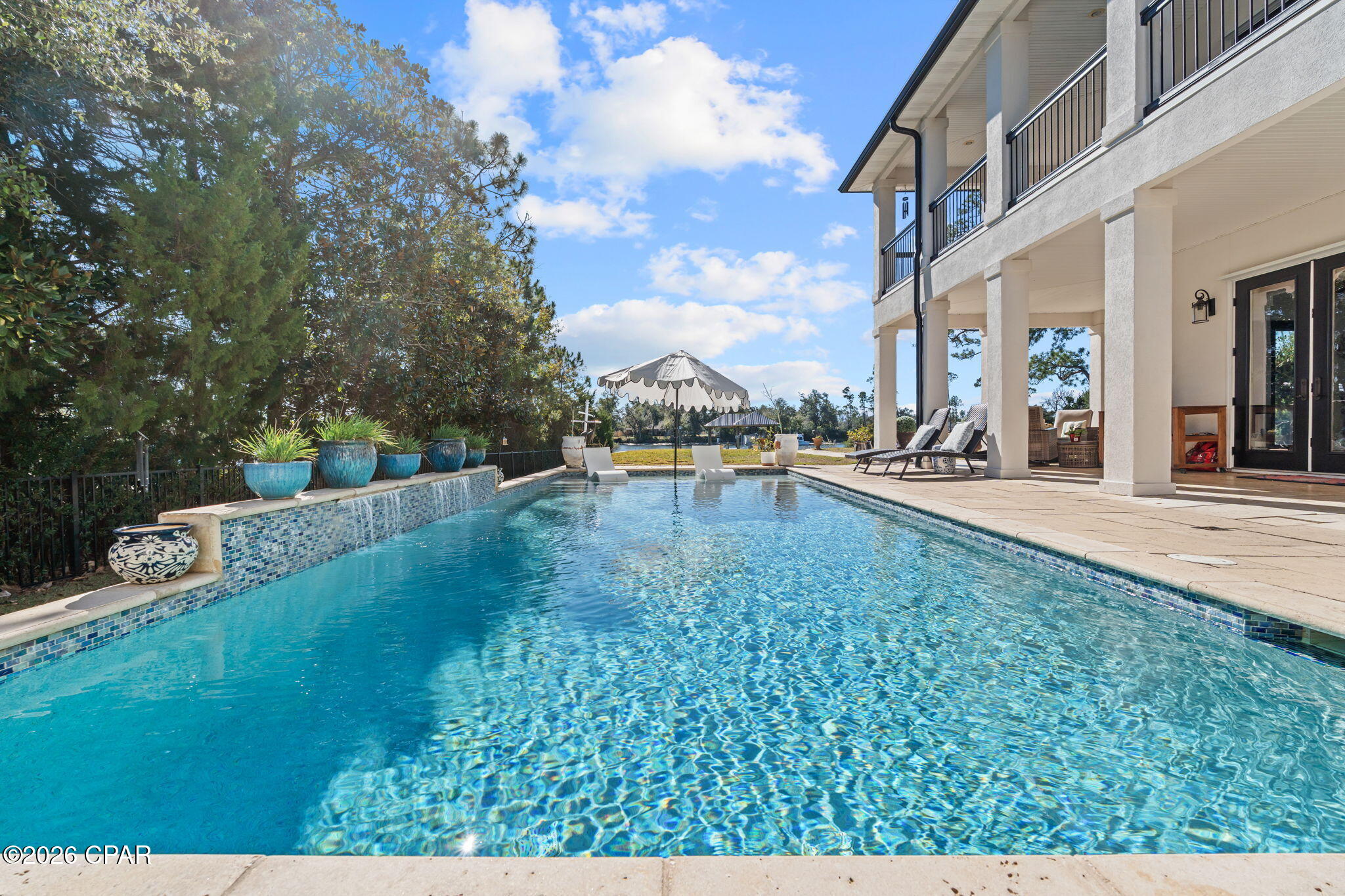 Listing photo id 70 for 1324 10th Street