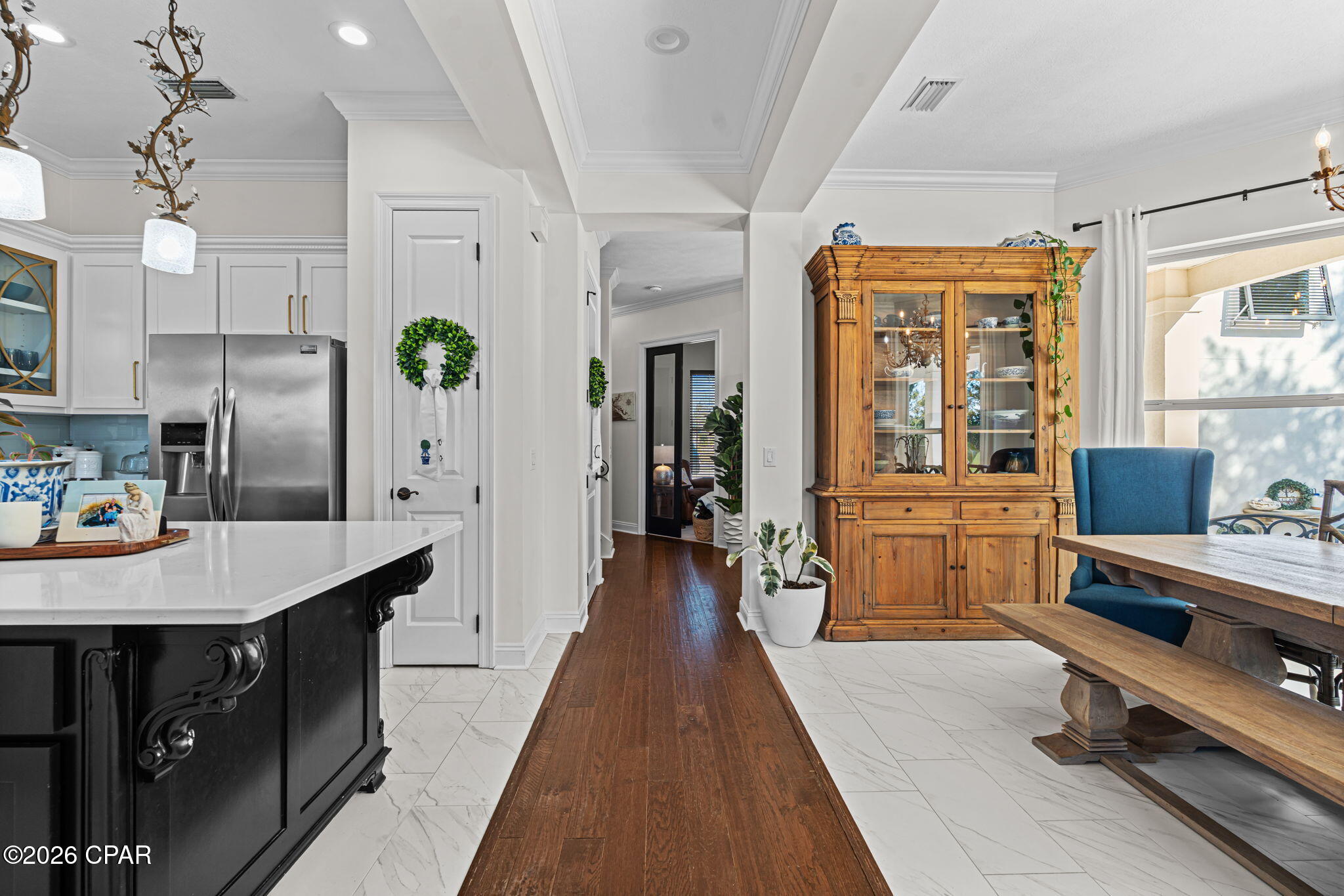 Listing photo id 8 for 1324 10th Street